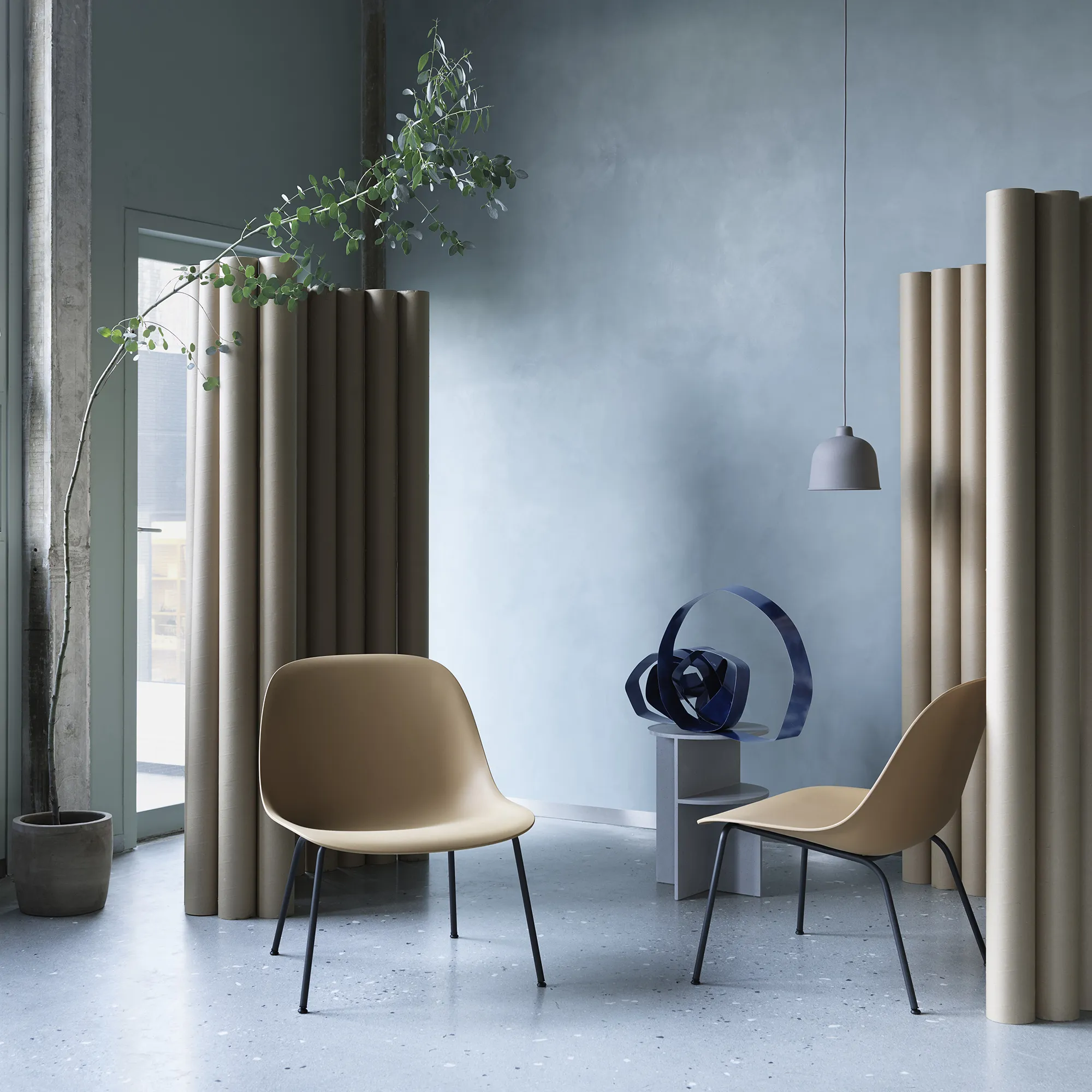 Fiber Lounge Chair Tube Base
