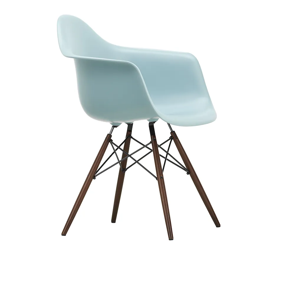 Eames RE Plastic Armchair DAW matstol Dark Maple