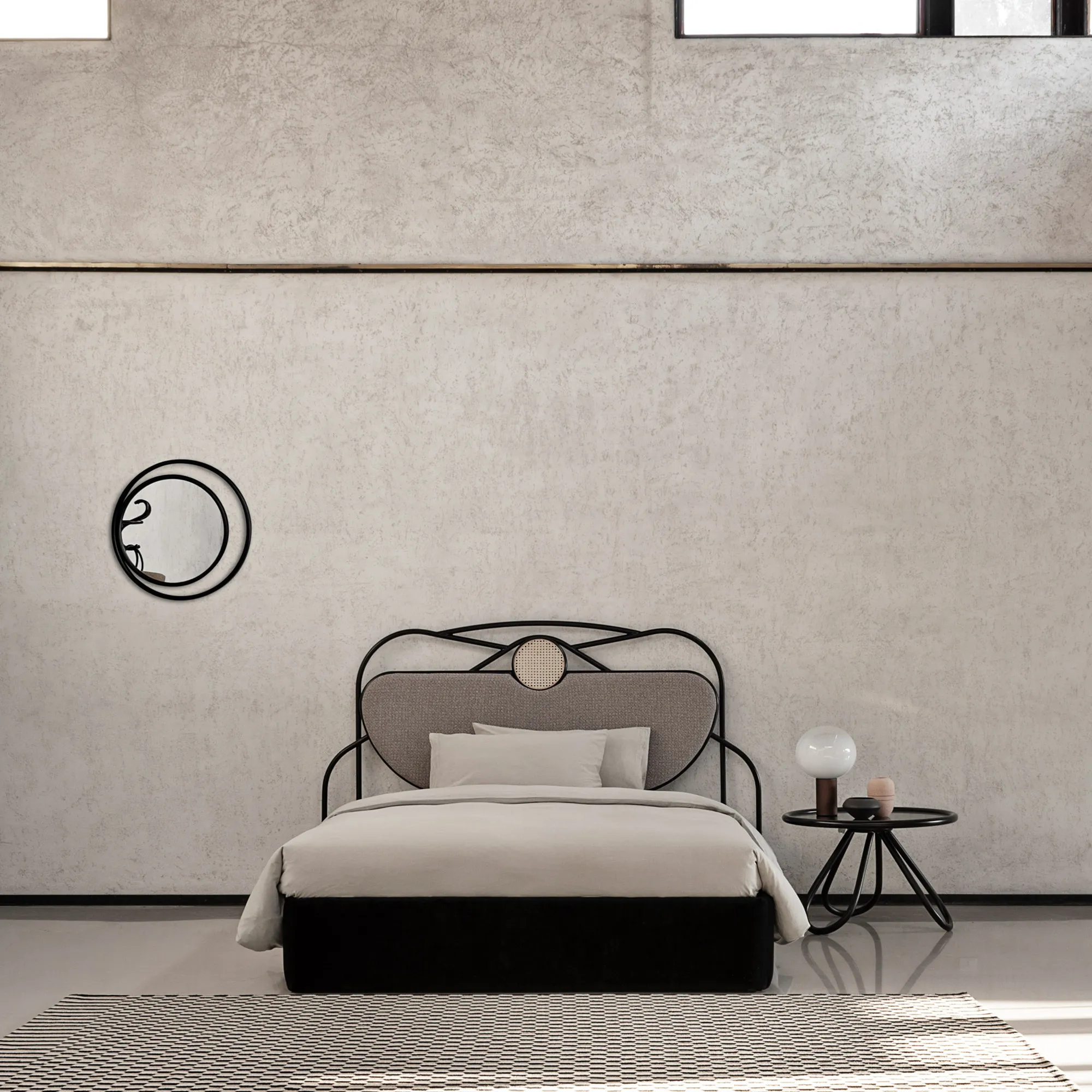 Eyeshine Mirrors Black Oval