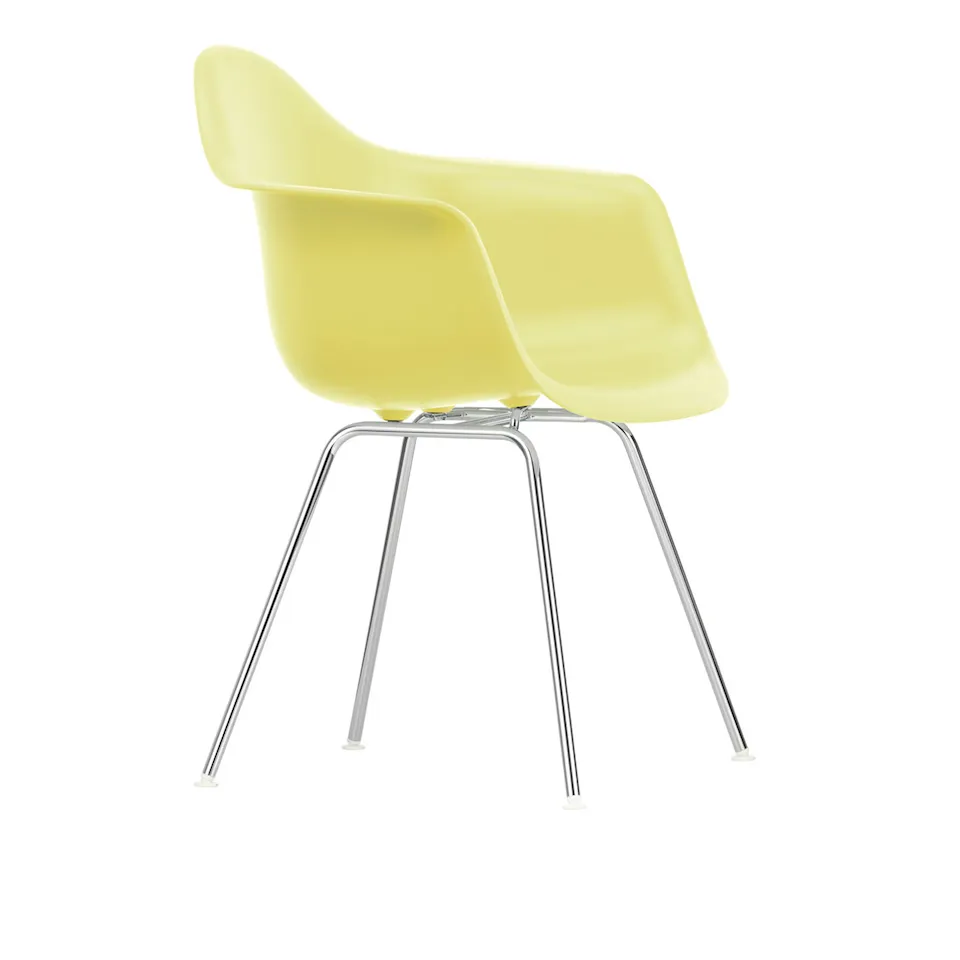 Eames RE Plastic Armchair DAX matstol White
