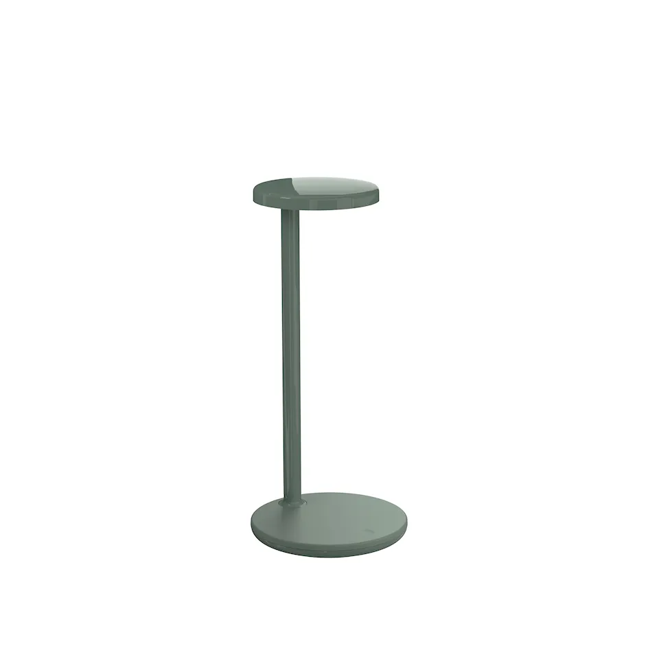 Oblique Qi Charging Table