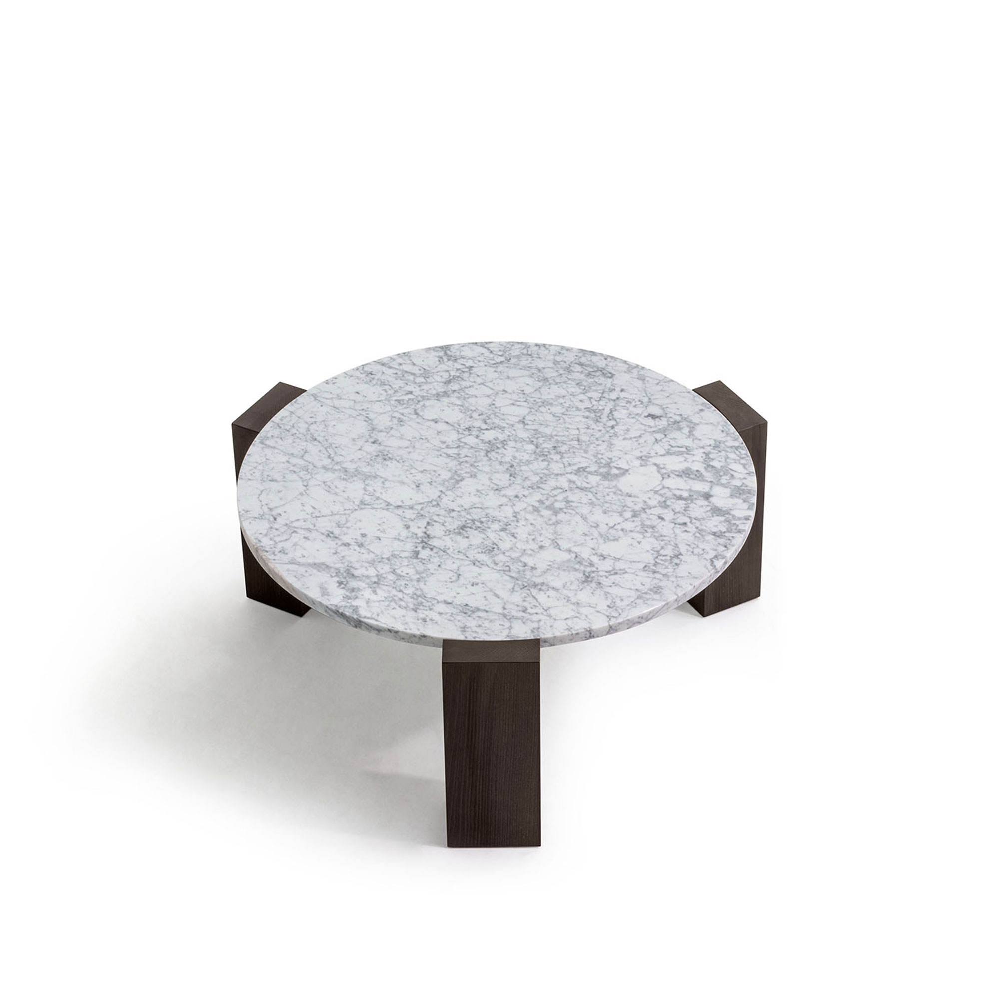 Moroso - Gogan Table Ø80 Carrara Marble,Base Beech, Dark Brown - Sofabord - Patricia Urquiola - Grå - Tre/Stein