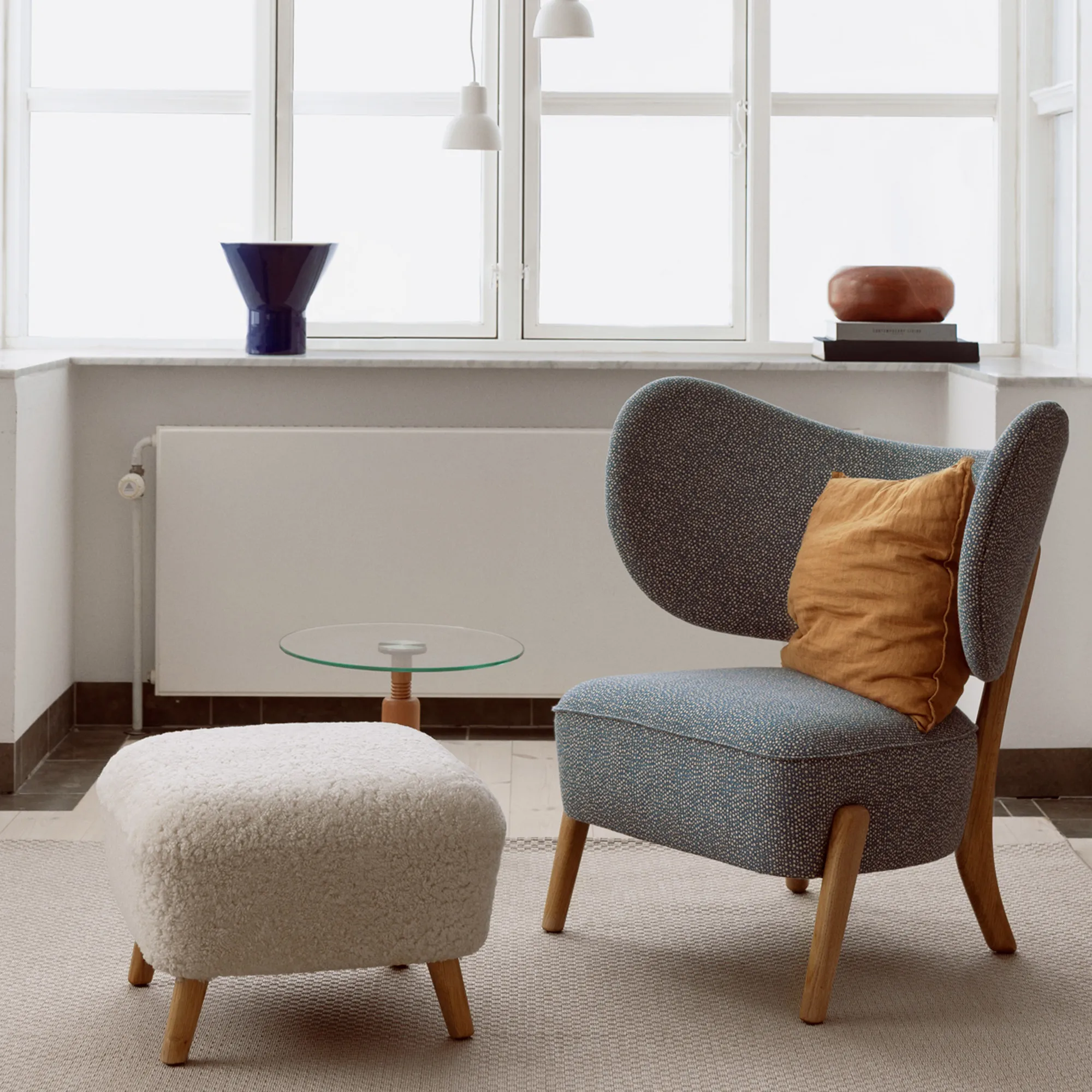 TMBO Lounge Chair