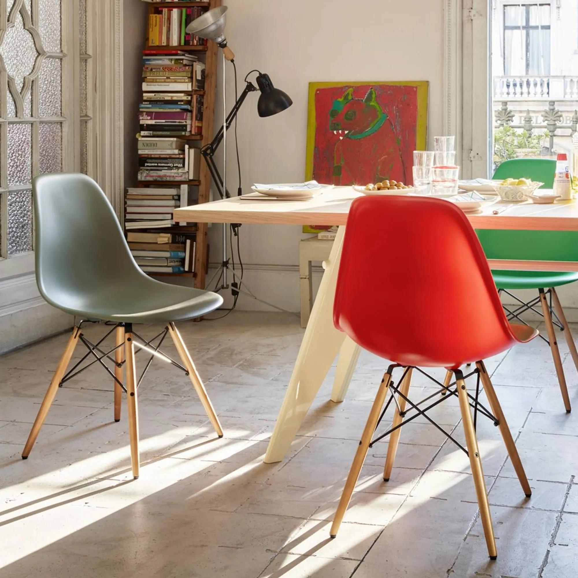 Eames RE Plastic Chair DSW stol Golden Maple