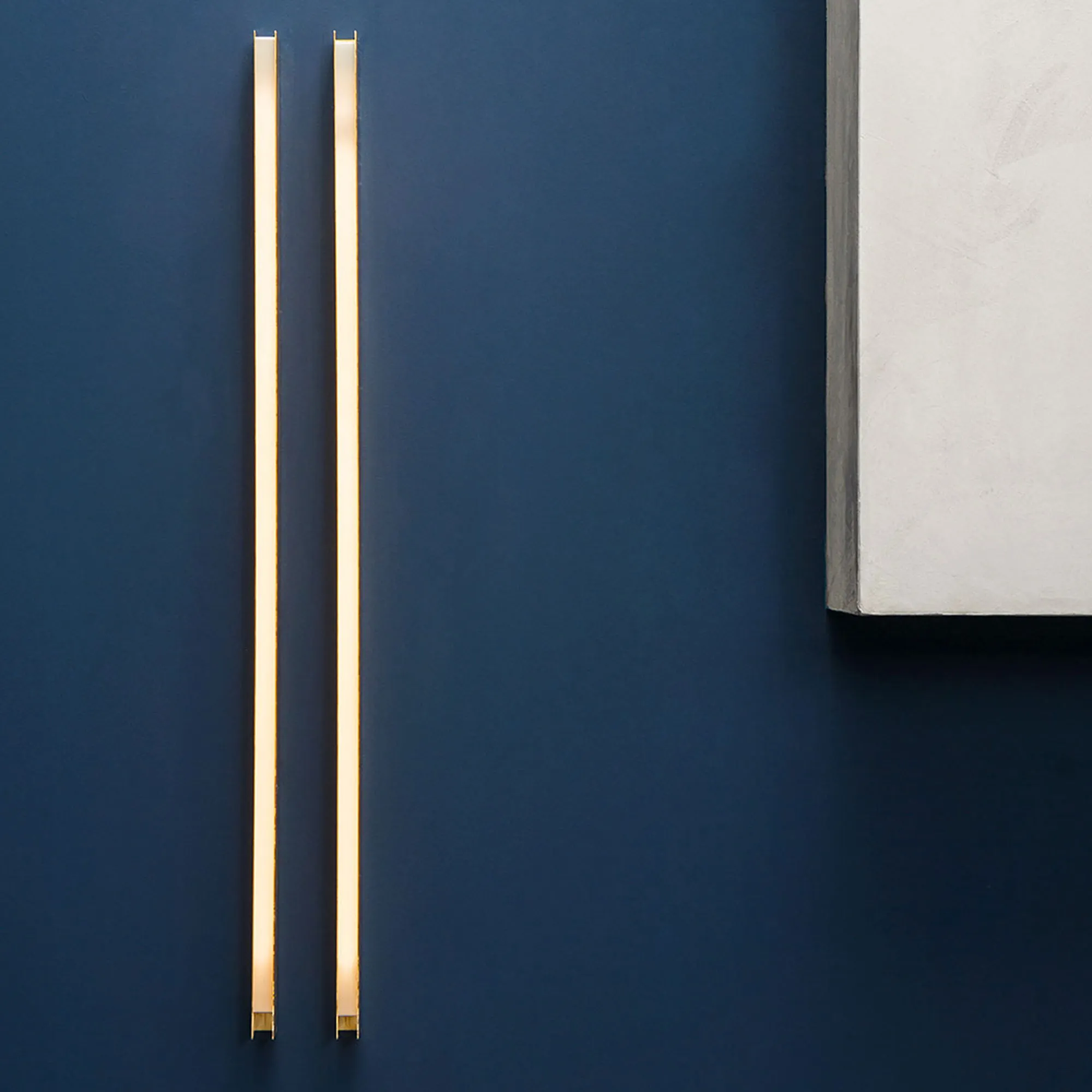 Blade Wall Lamp