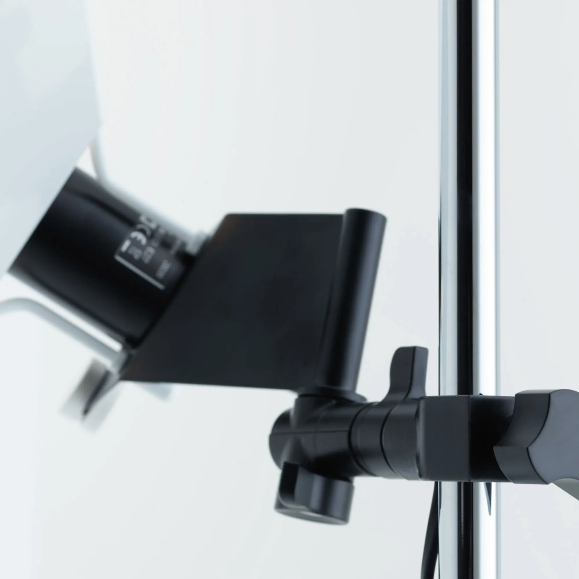Triedro Floor Lamp