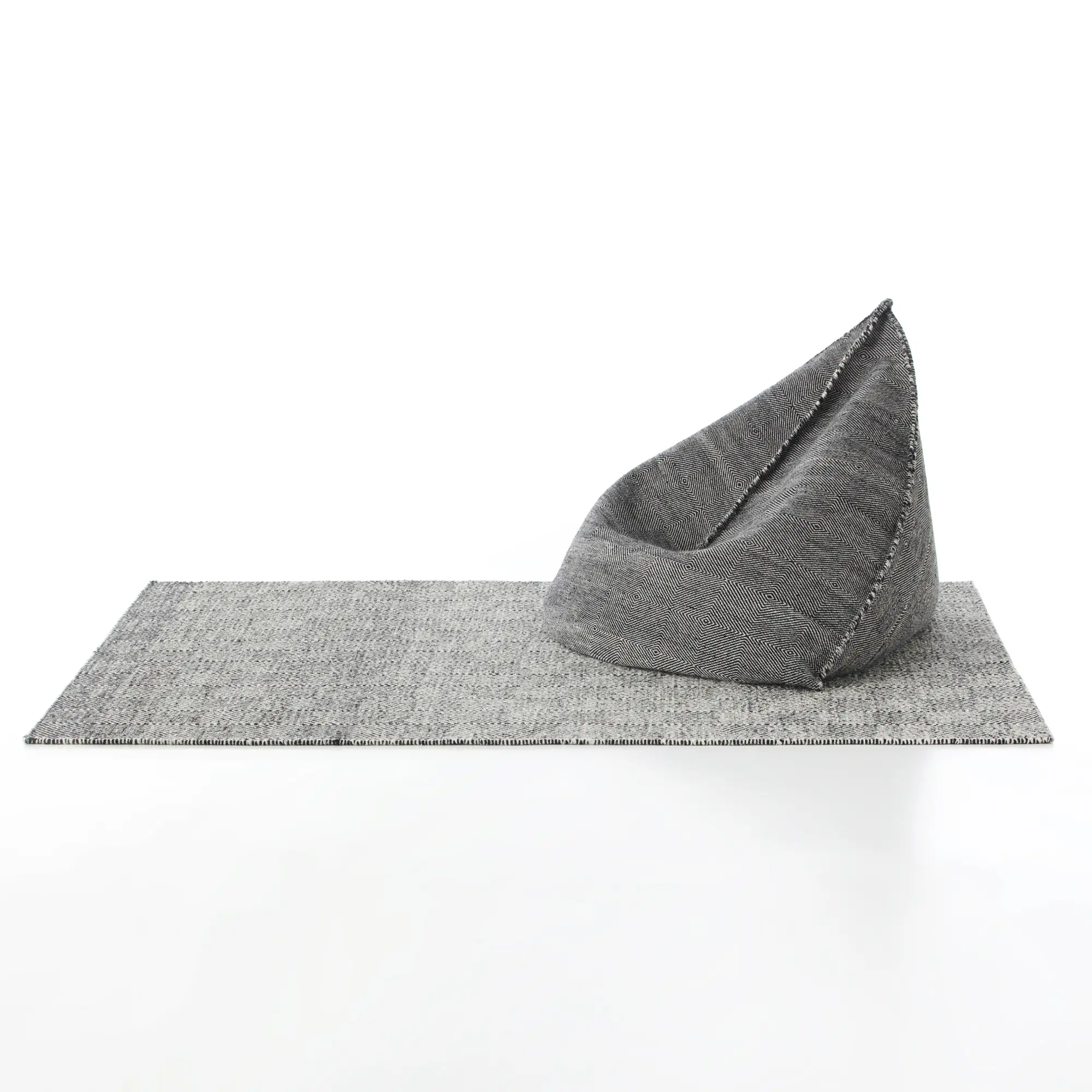 Sail Pouf