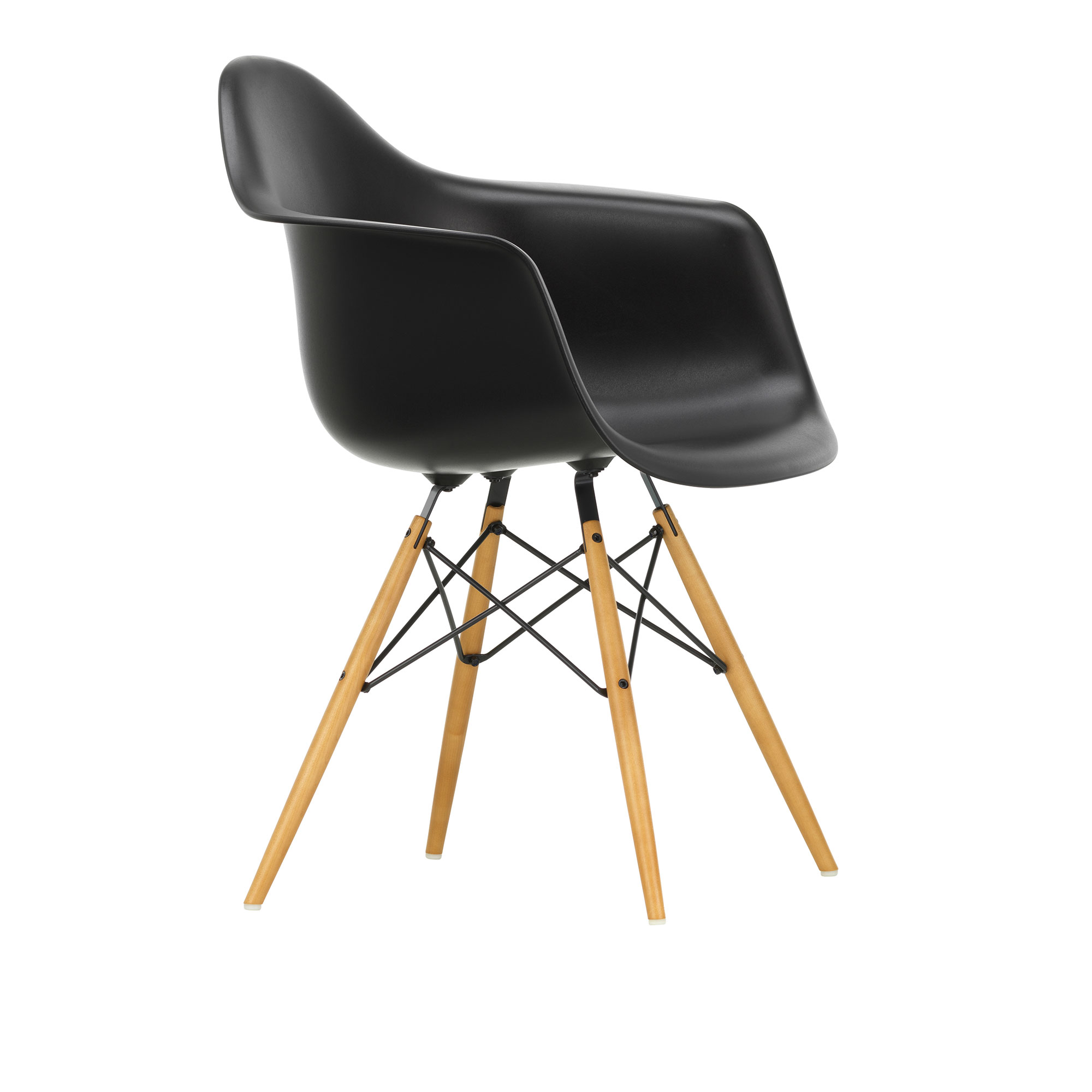 Vitra - Eames Plastic Armchair DAW - 12 Deep Black - Golden Maple - Matstolar - Charles & Ray Eames - Svart - Metall/Trä/Plast