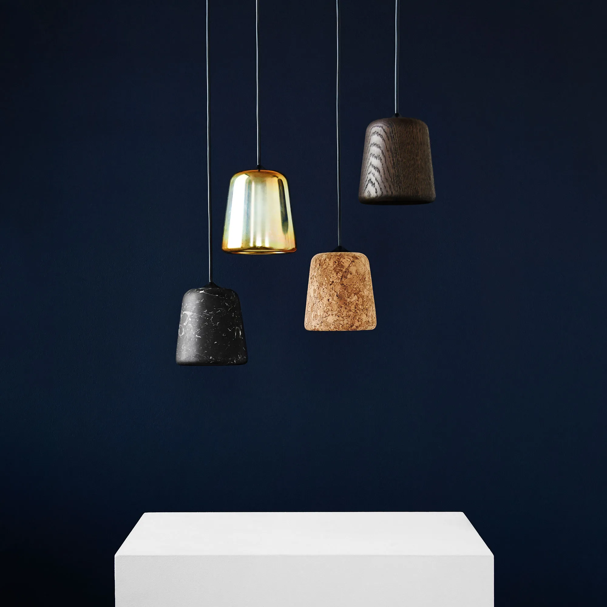 Material pendellampa vit kabel