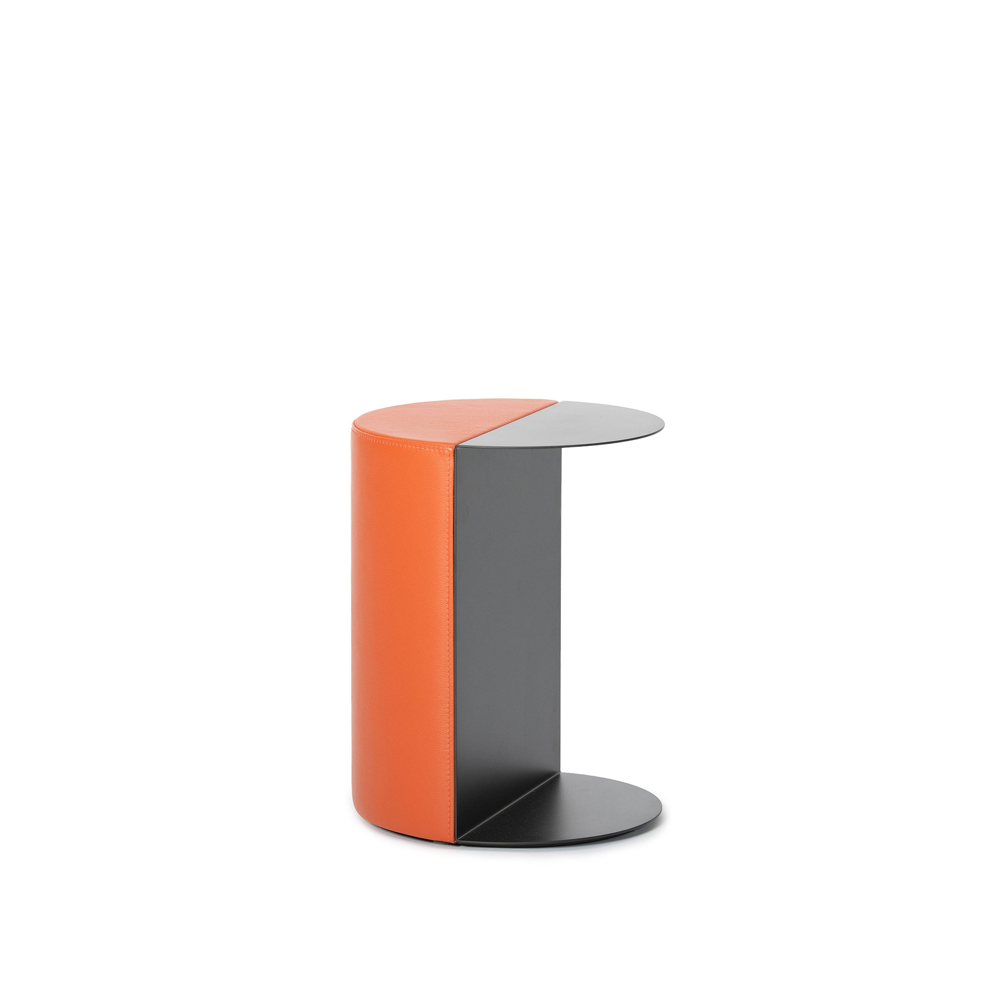 de Sede - DS-5250 Small Table Black Matt Steel, Leather Cat. Select Col. Maine - Sofabord - Rafael Parga - Oransje - Lær/Metall