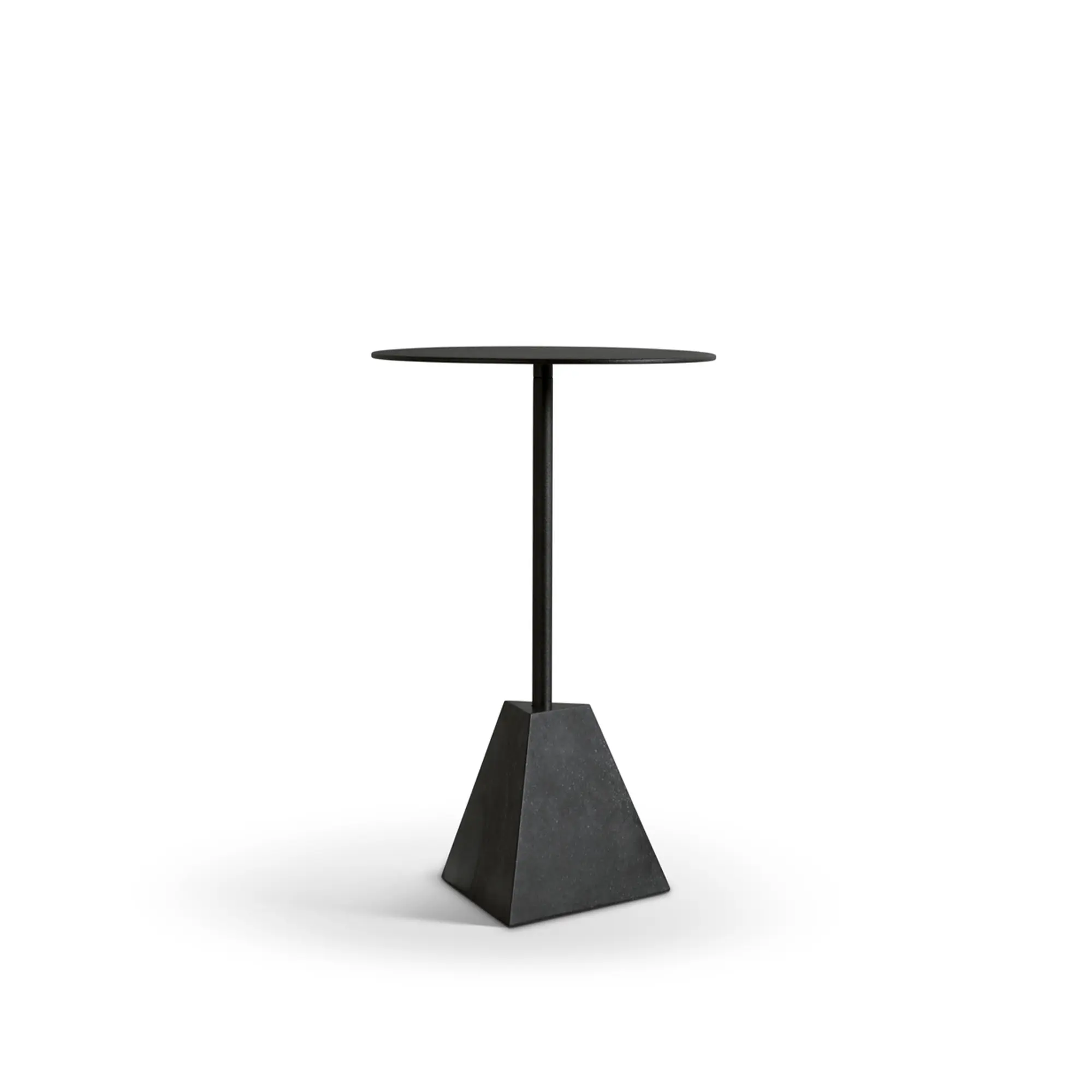 Knockout Table Pyramid