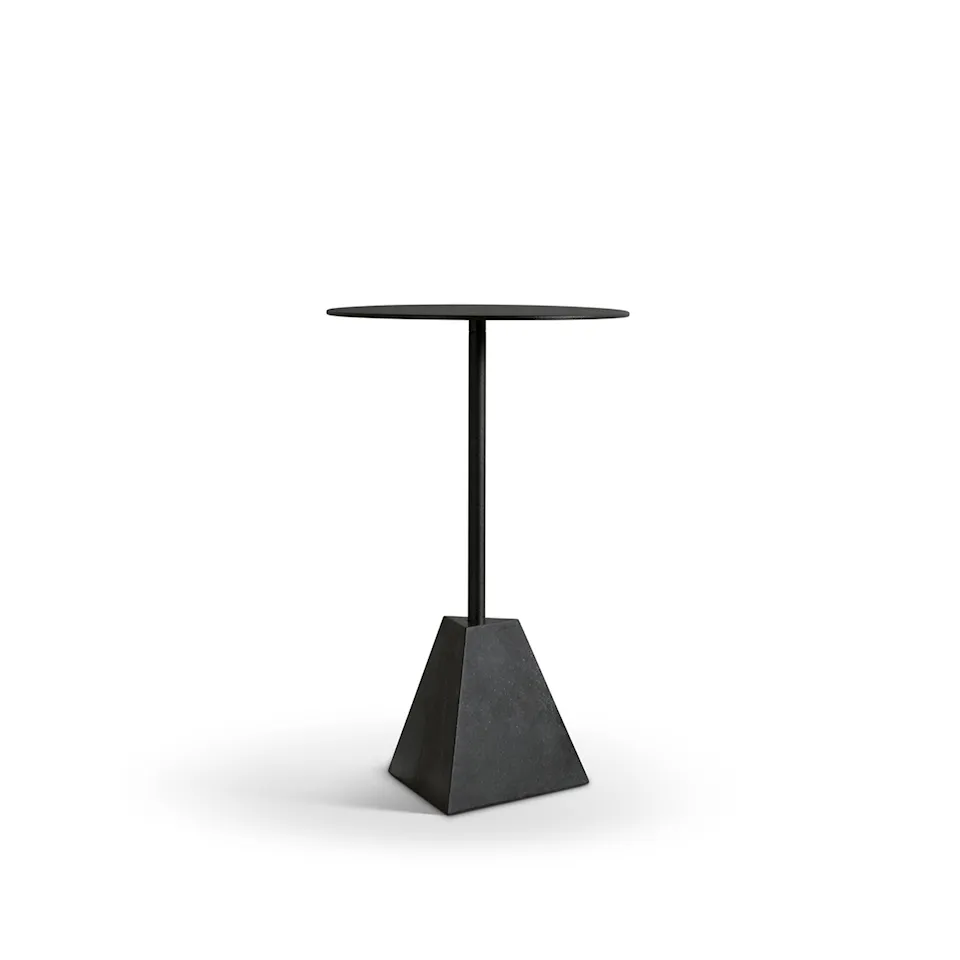 Knockout Table Pyramid