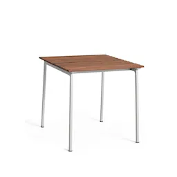 Traverse eettafel voor buiten