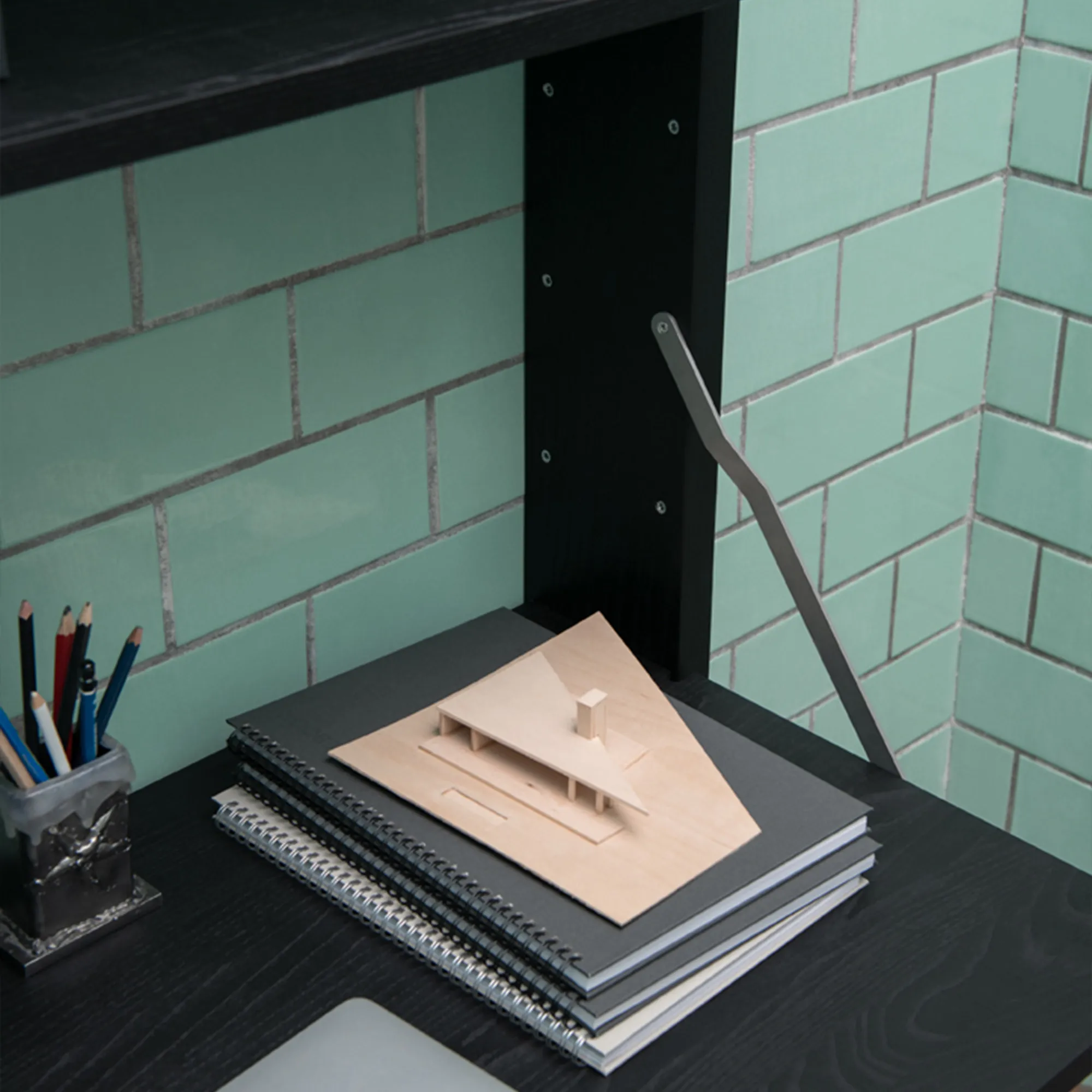Gridlock Deep Shelf W800 (1 pc)
