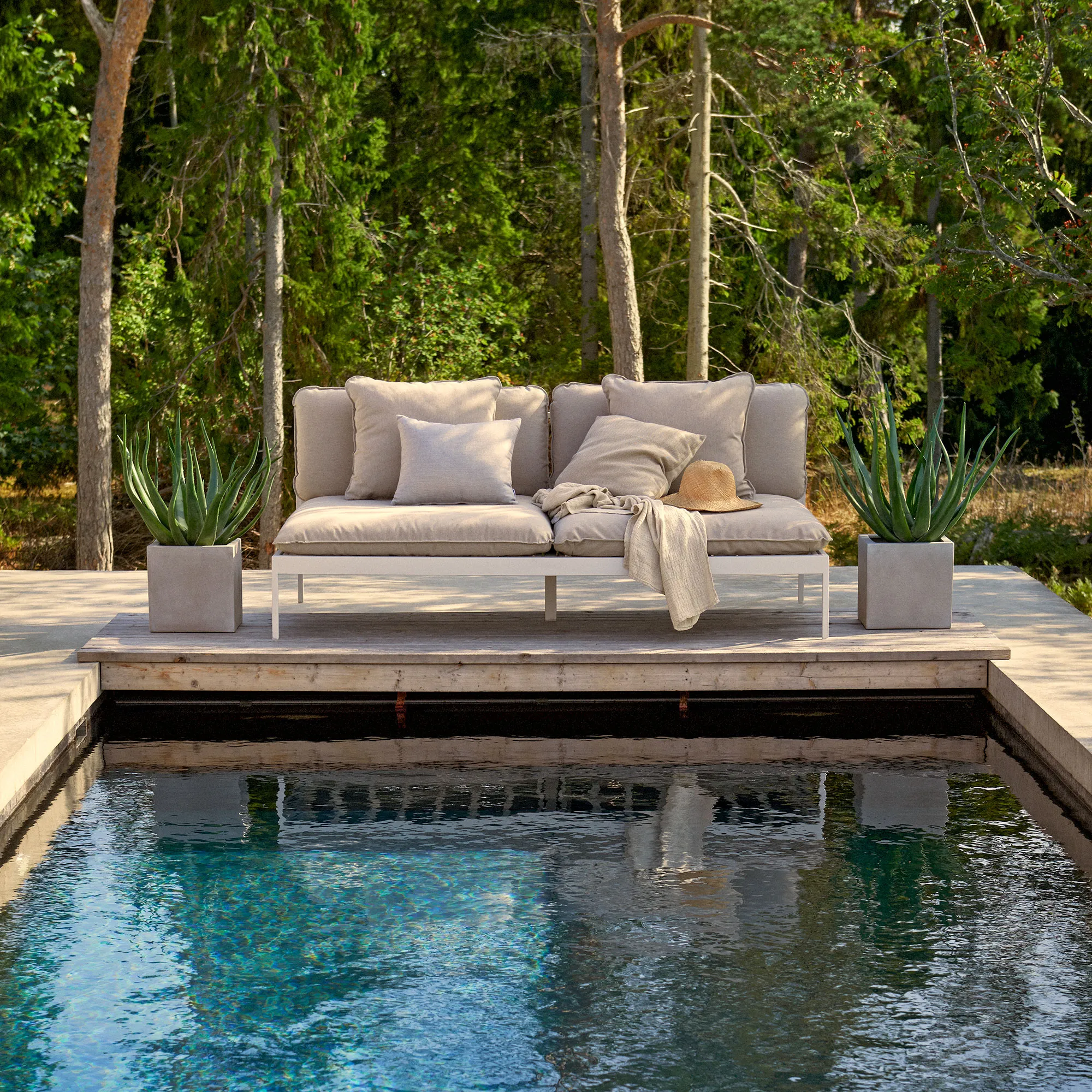 Bönan Lounge Chair