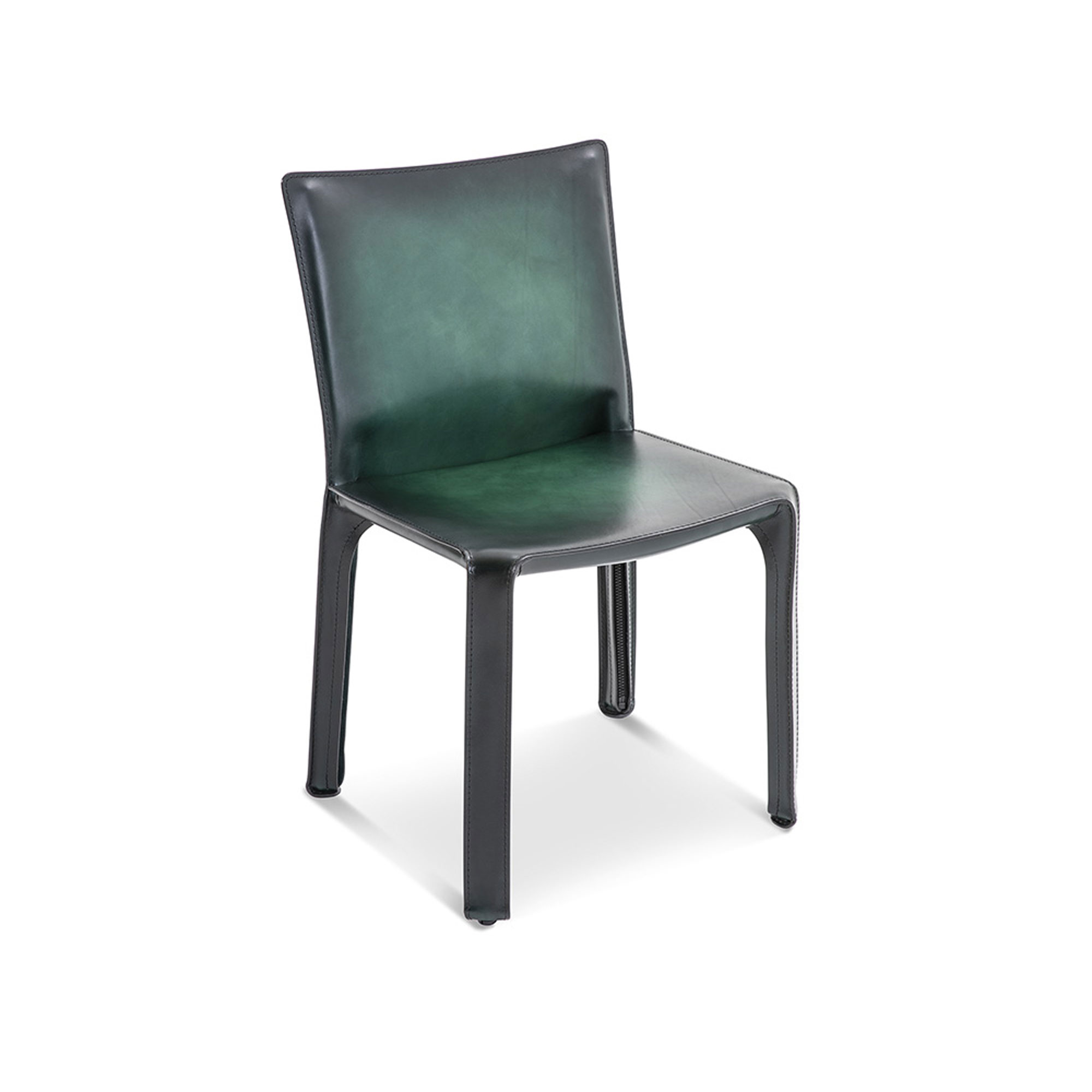 Cassina - 412 Cab Chair, Shaded Saddle Leather Green Green - Spisestoler - Mario Bellini - Blå - Lær/Metall