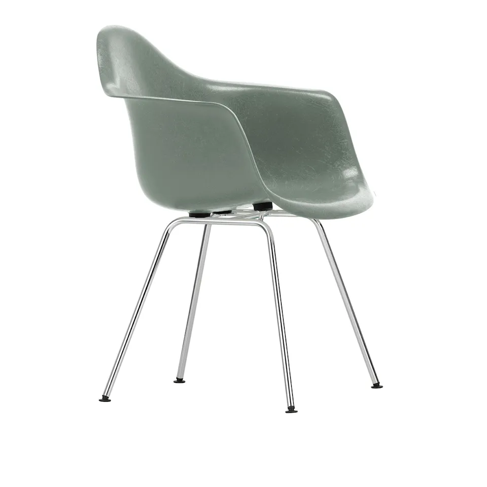 Eames Fiberglass Armchair DAX karmstol Chrome