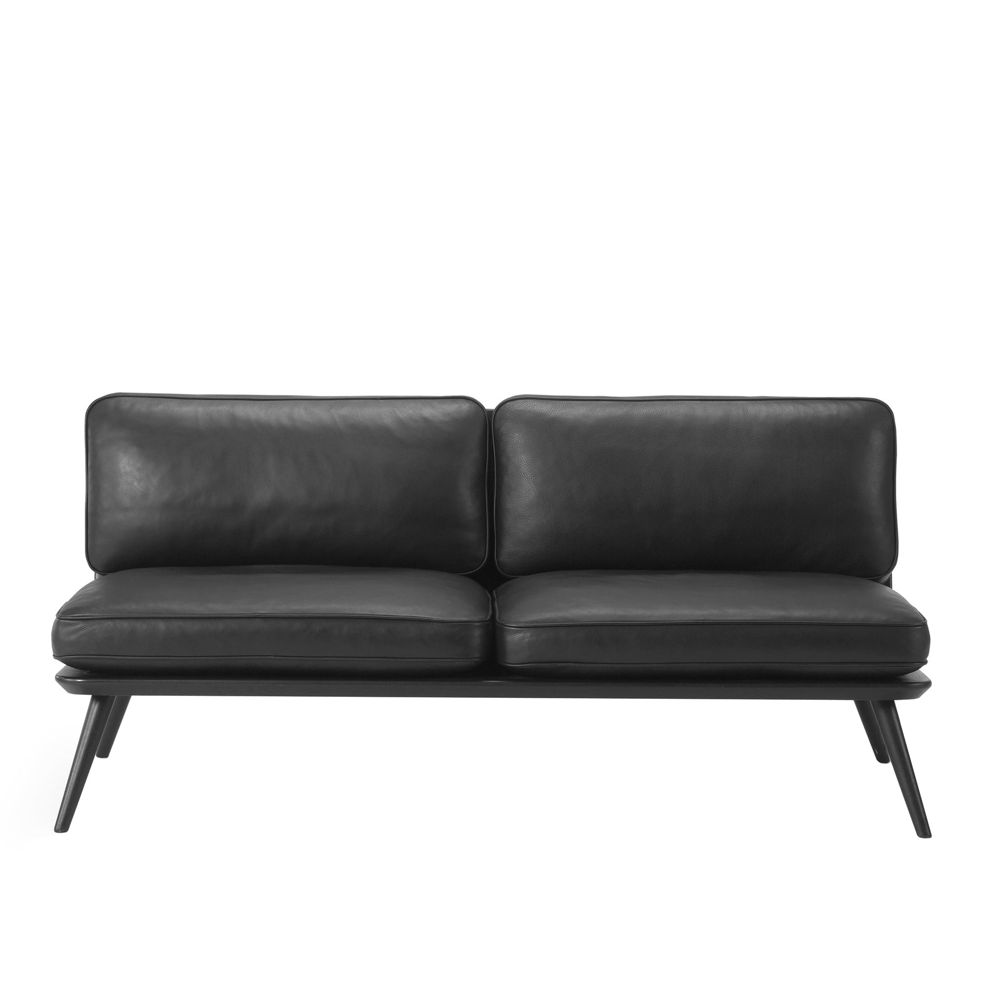 Fredericia Furniture - Spine Lounge Suite Sofa 2 Seater, Lackad ek, Lädergrupp 0, 38 Black - Soffor - Space Copenhagen - Svart