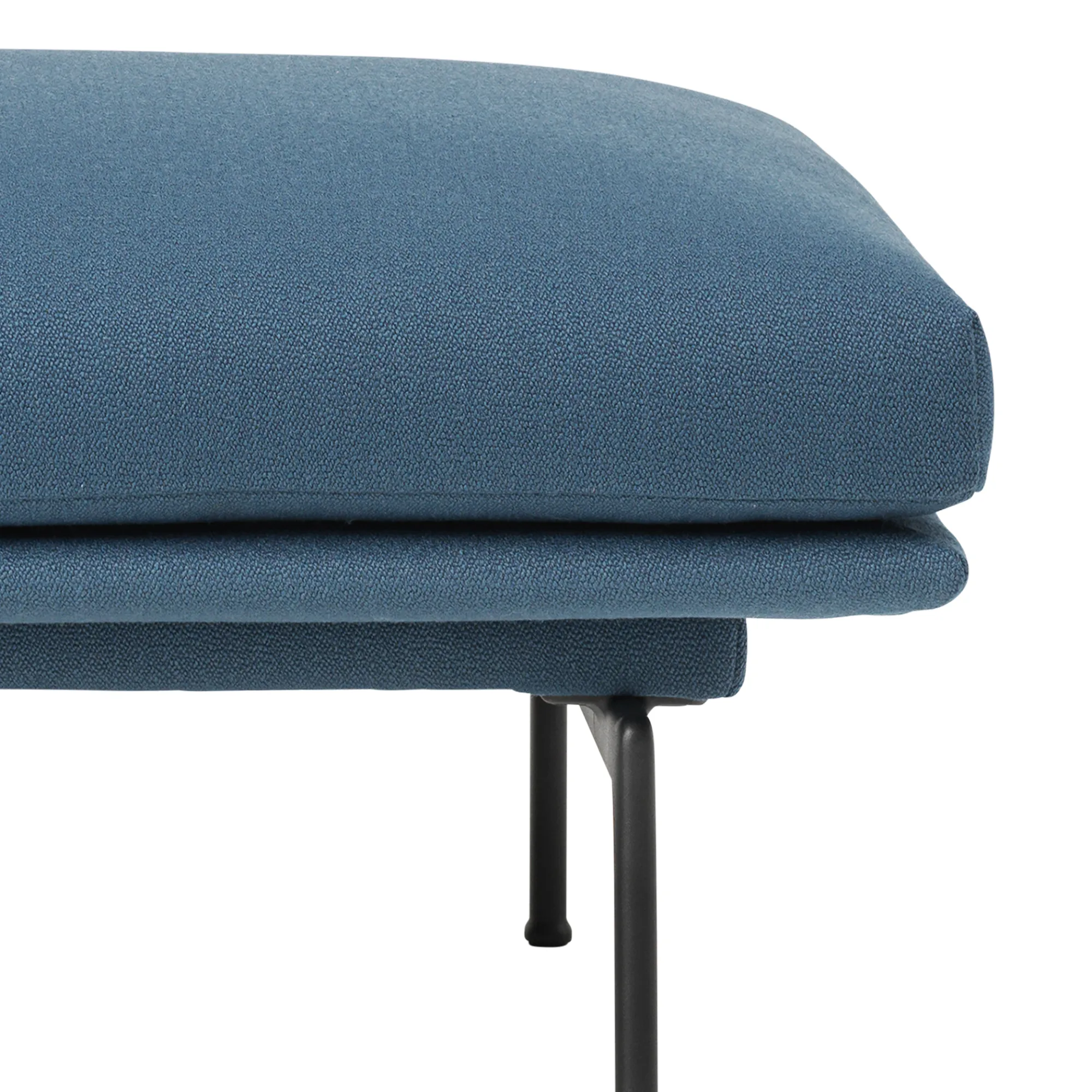 Outline Pouf / Black Base
