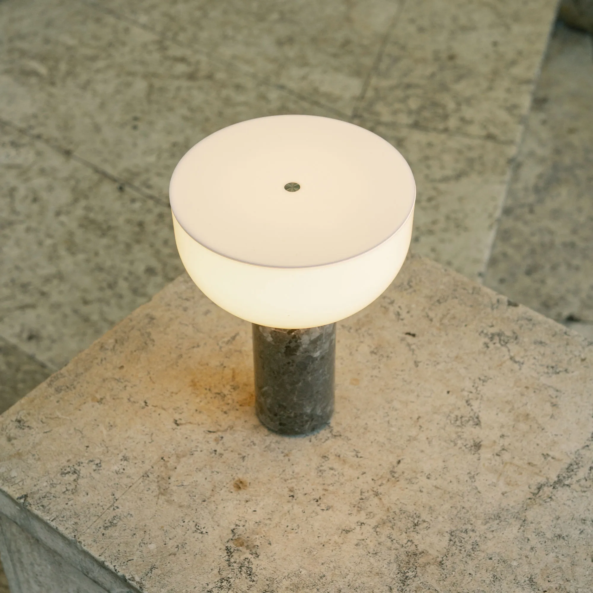 Kizu Table Lamp Portable