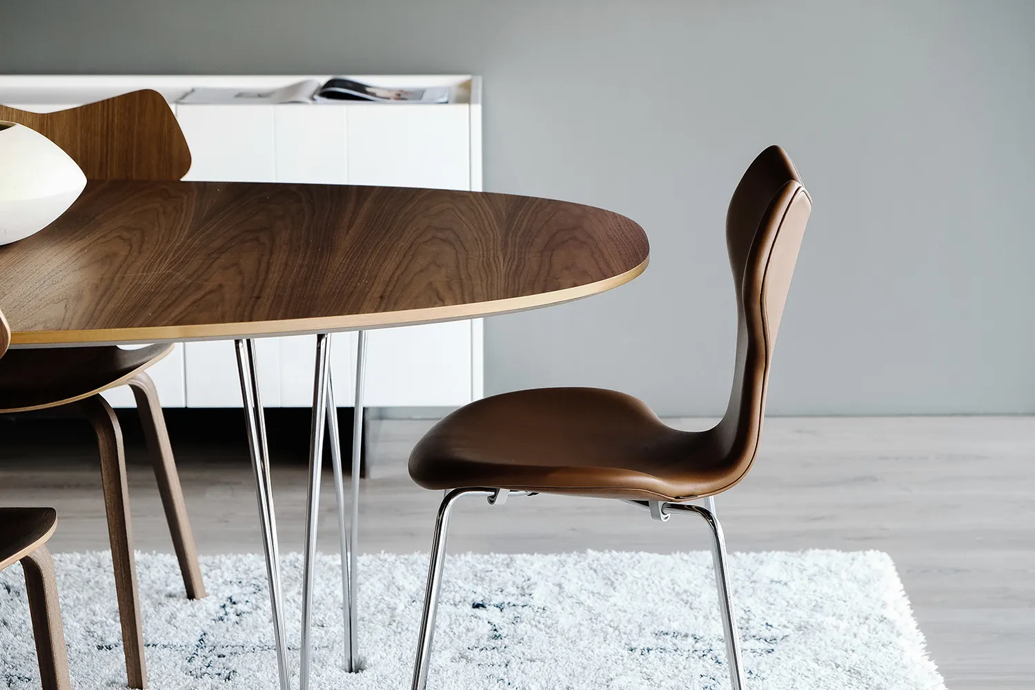 3130 Grand Prix stol Askfanér Black