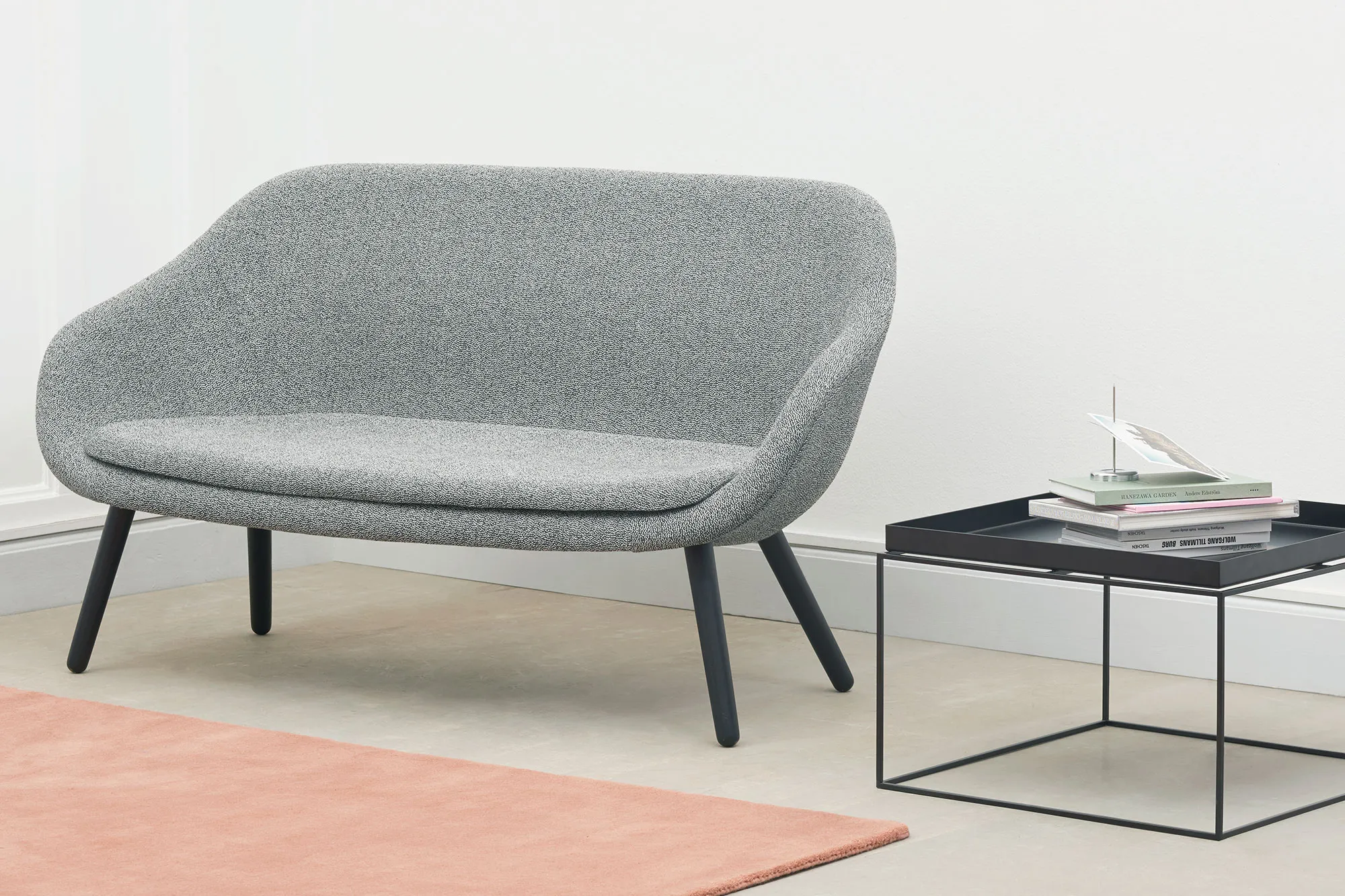 About a Lounge AAL soffa