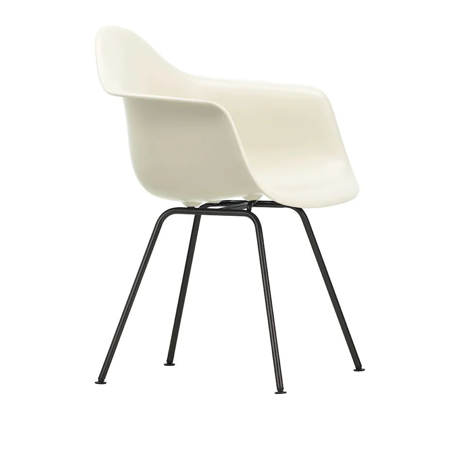 Eames RE Plastic Armchair DAX matstol Basic Dark