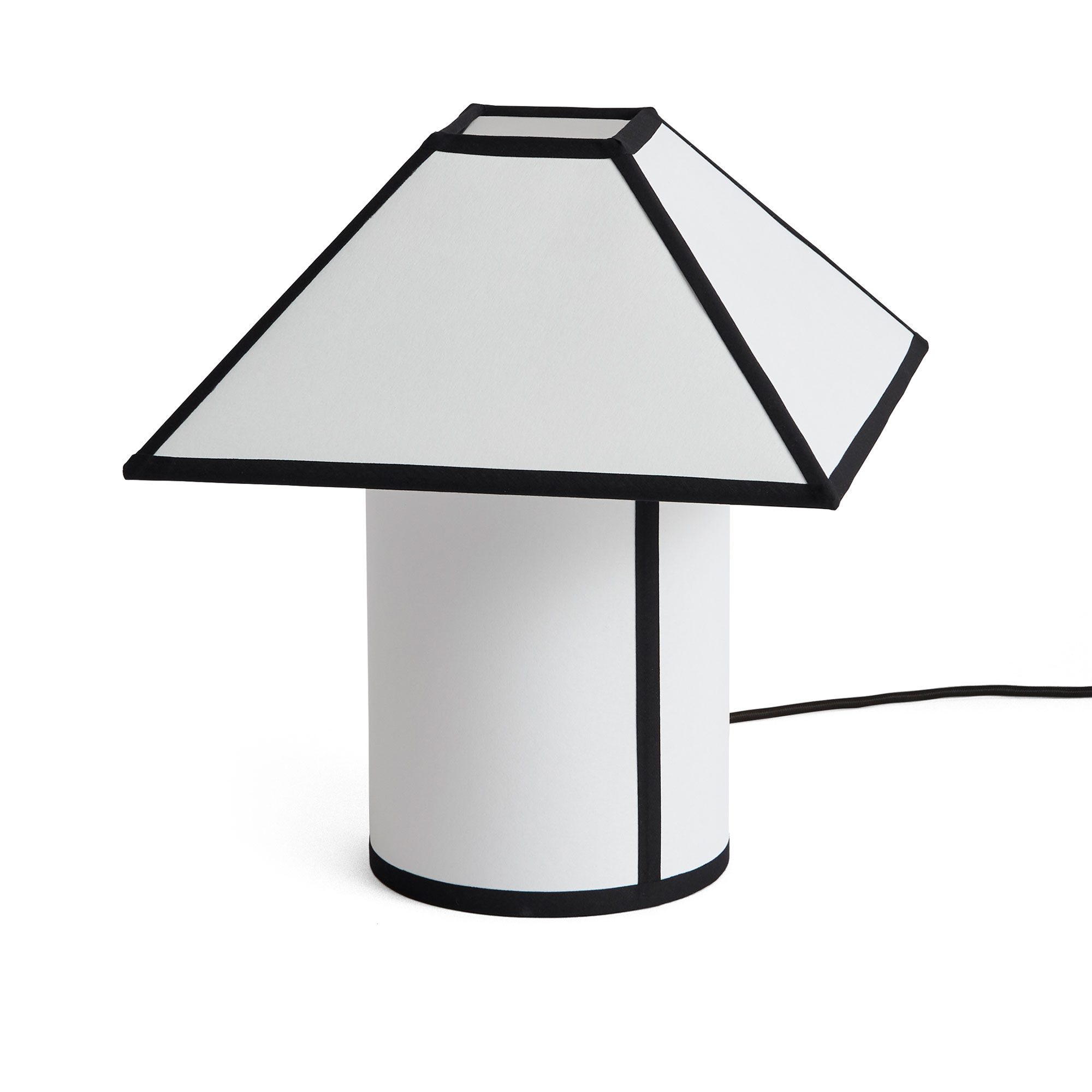 HAY - Ava Pyramid Table Lamp 290 - Bordslampor - Ana Kraš - Vit - Plast | Belysning - Bords- Och Skrivbordslampor - Bordslampor | Möbelexperten
