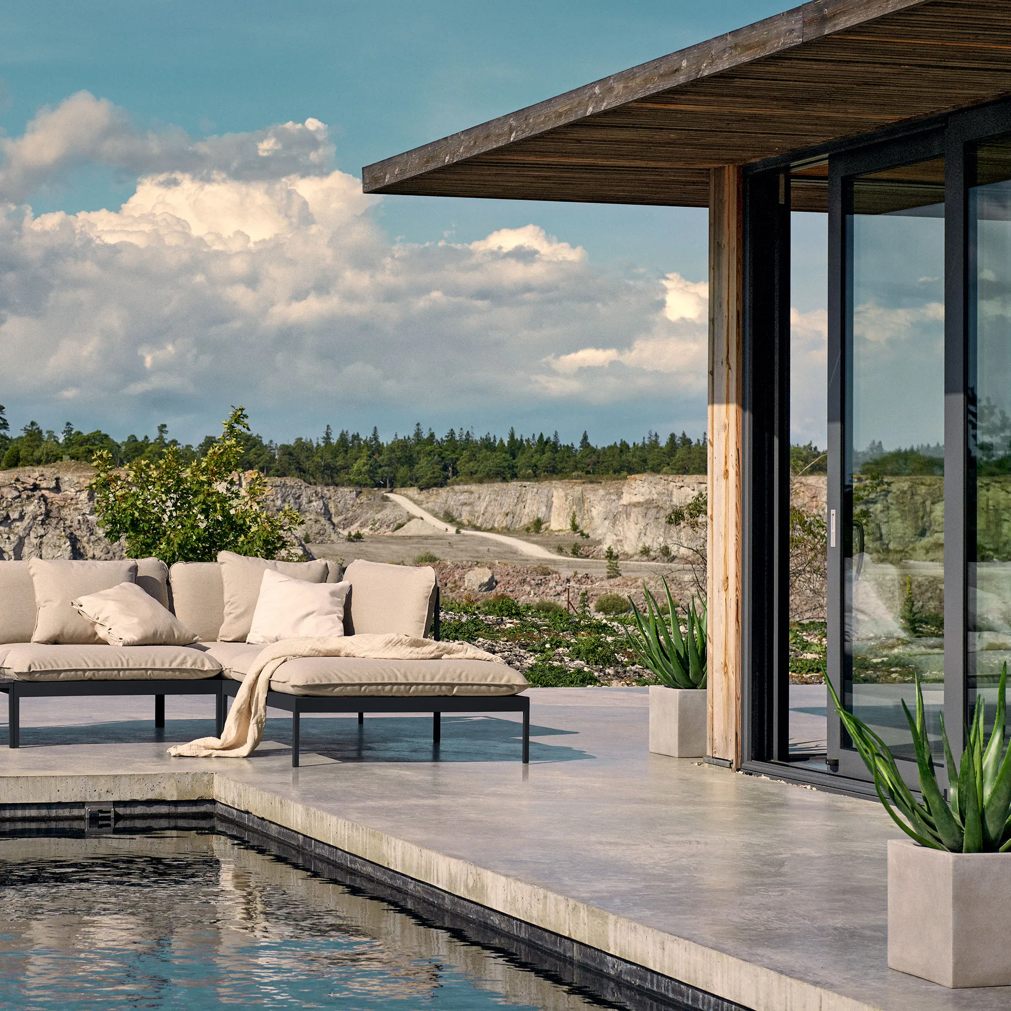 Bönan Lounge Chair