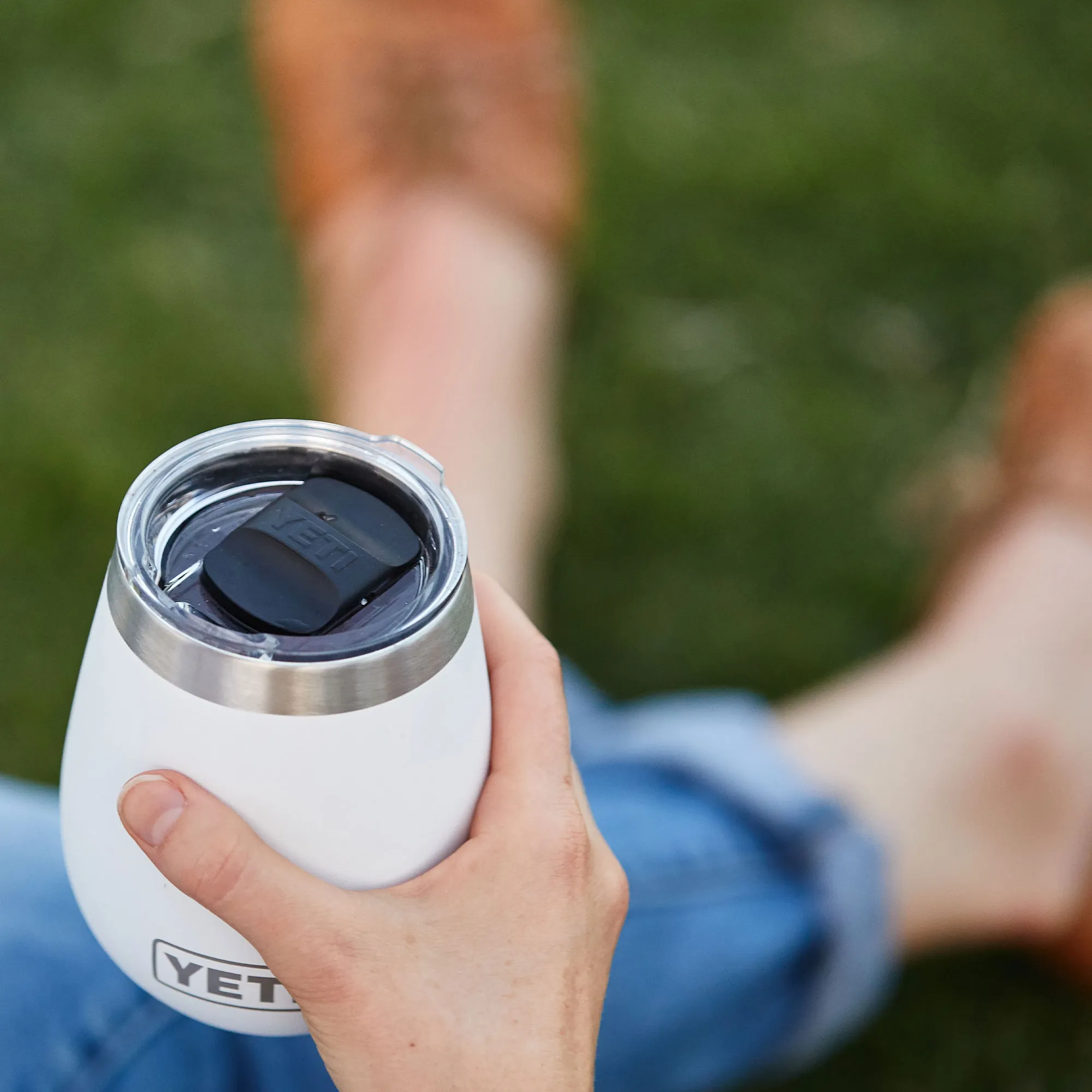 Rambler 10 Oz Wine Tumbler - White