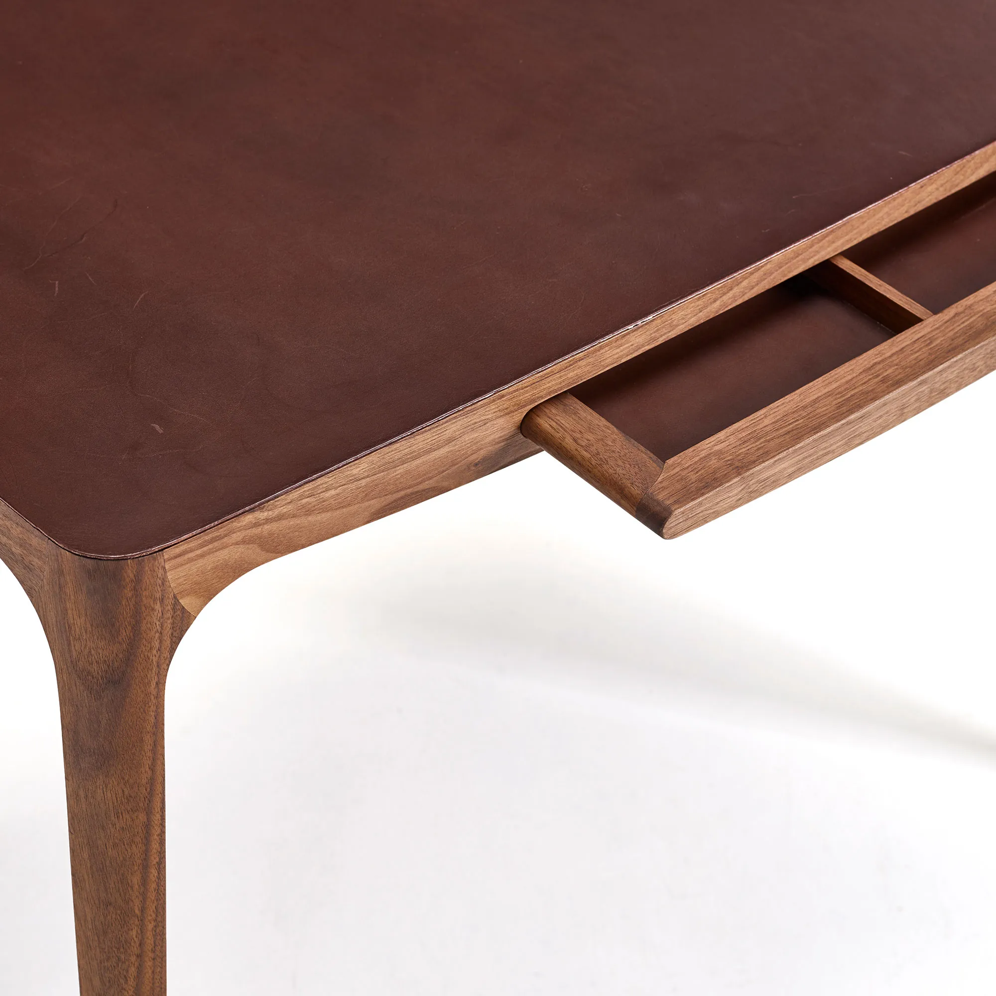 AK 1310 Ro Desk