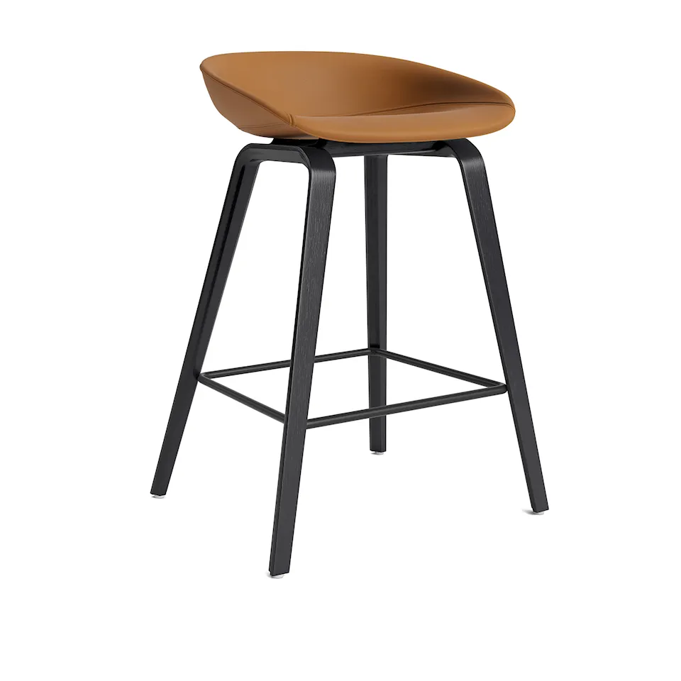 About a Stool AAS33 barpall Low Black Oak