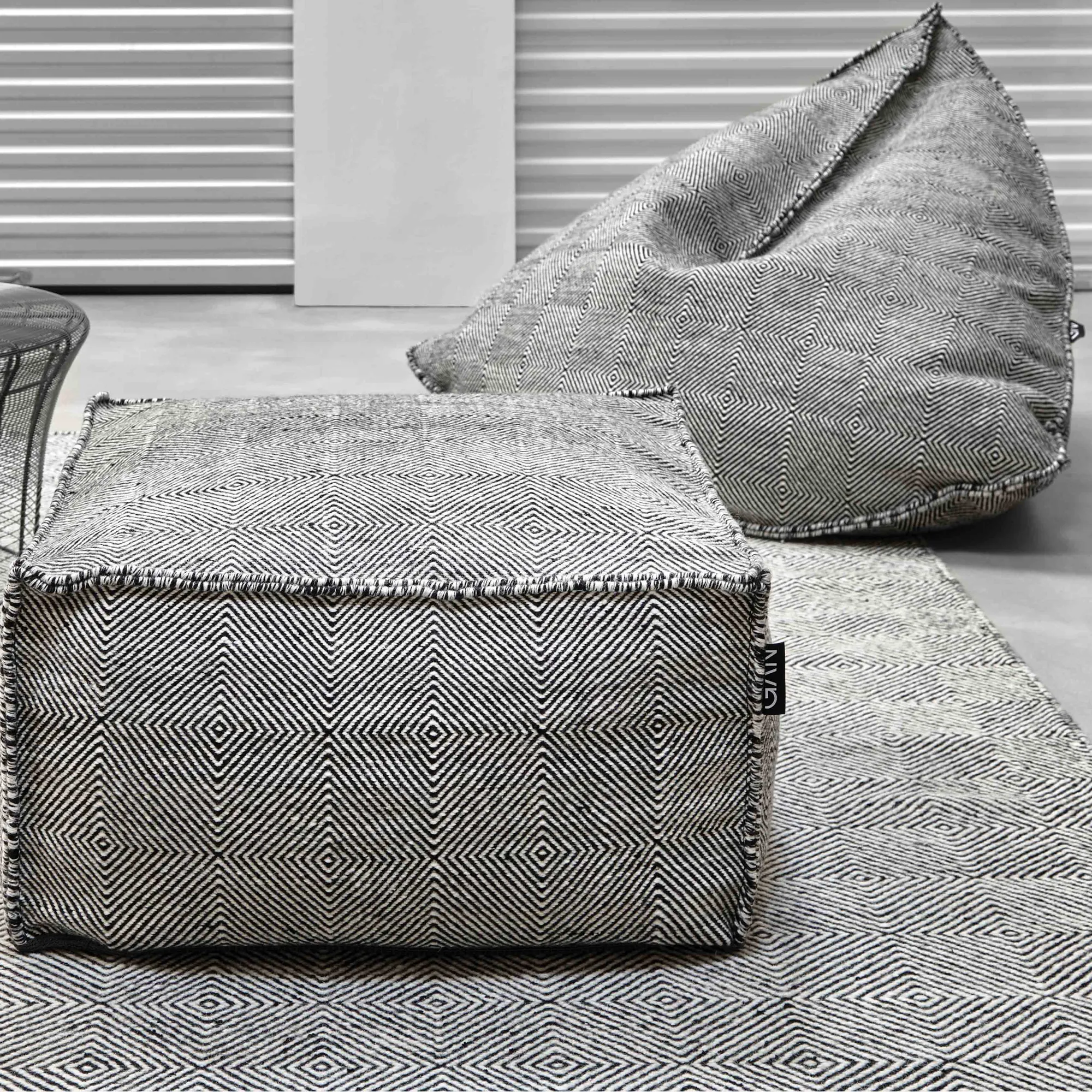 Sail Pouf