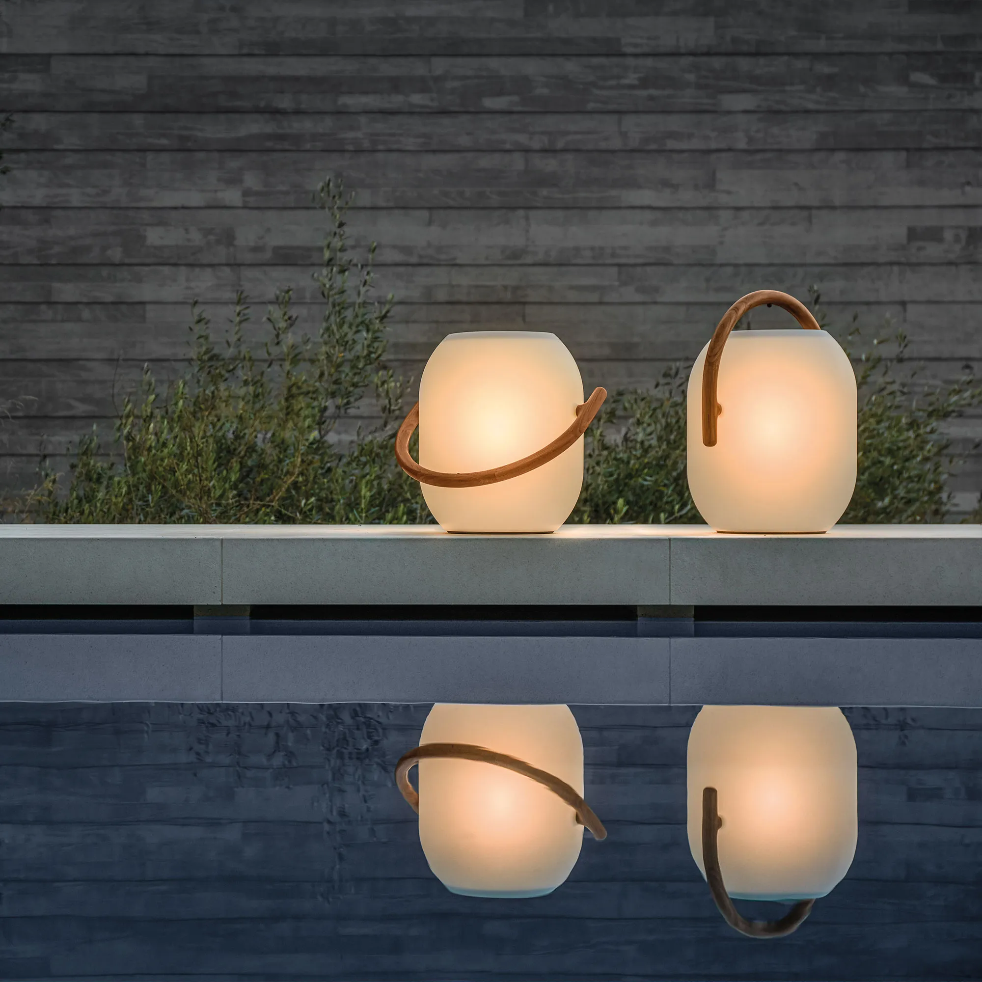 Ambient Cocoon Lamp