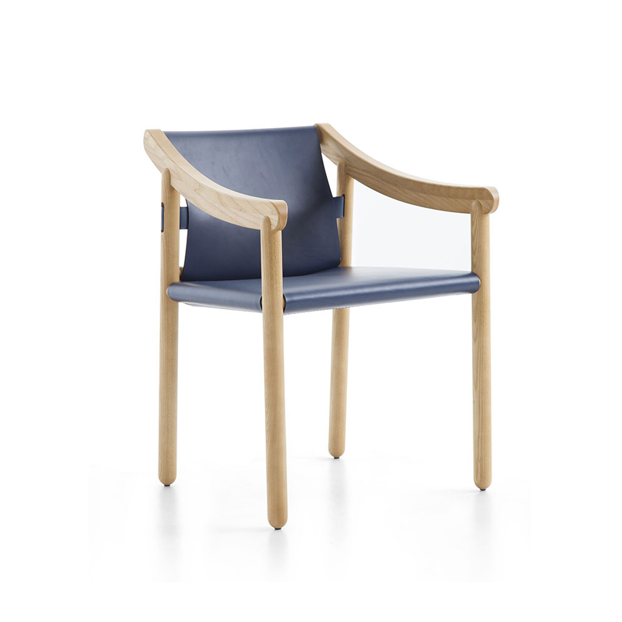 Cassina - 905 Chair, Saddle Leather Seat And Back, Frame Oak Stained Ashwood, Blue - Spisestoler - Vico Magistretti - Blå - Lær/Tre