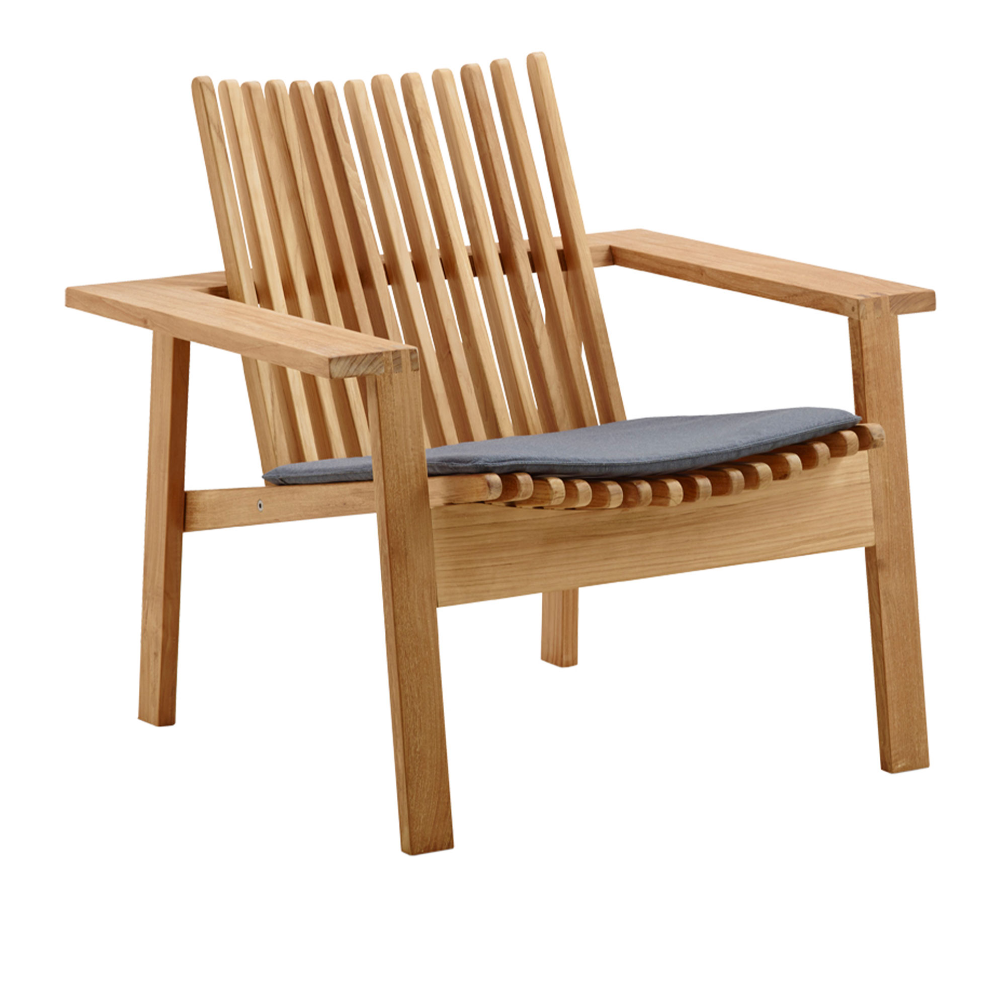 Cane-Line - Amaze lounge fåtölj med dyna - Matstolar utomhus - Foersom & Hiort-Lorenzen MDD - Träfärgad - Trä | Utemöbler - Utestolar - Matstolar Utomhus | Möbelexperten