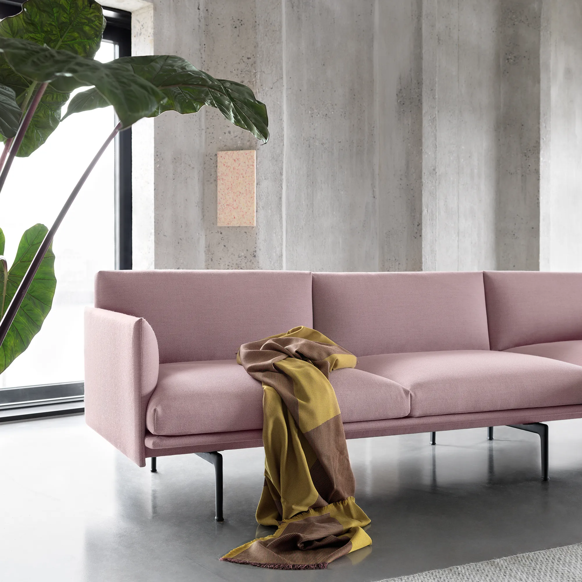 Outline Sofa Chaise Longue Right / Black Base