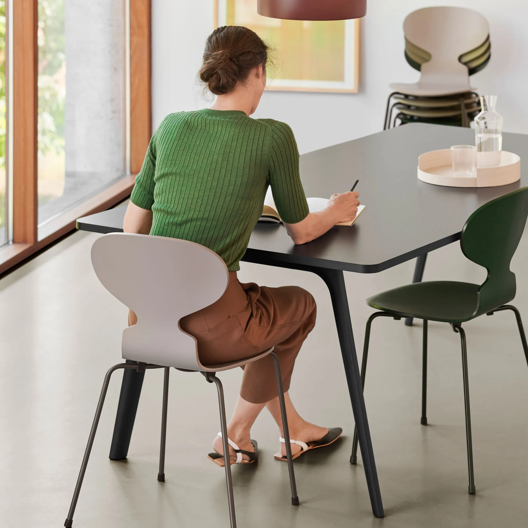 3101 Myran stol Lacquered Beech Veneer Black