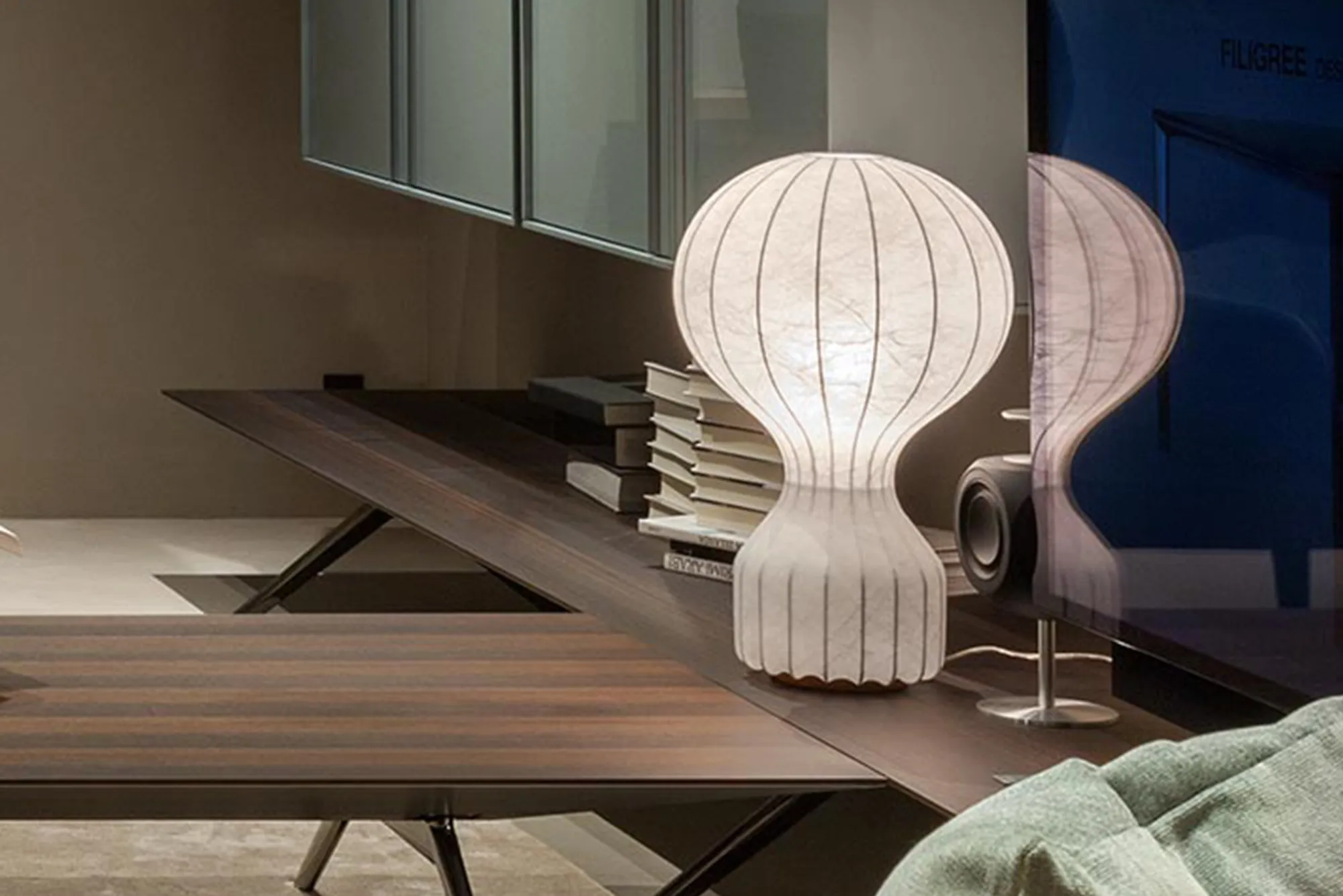 Gatto Table Lamp