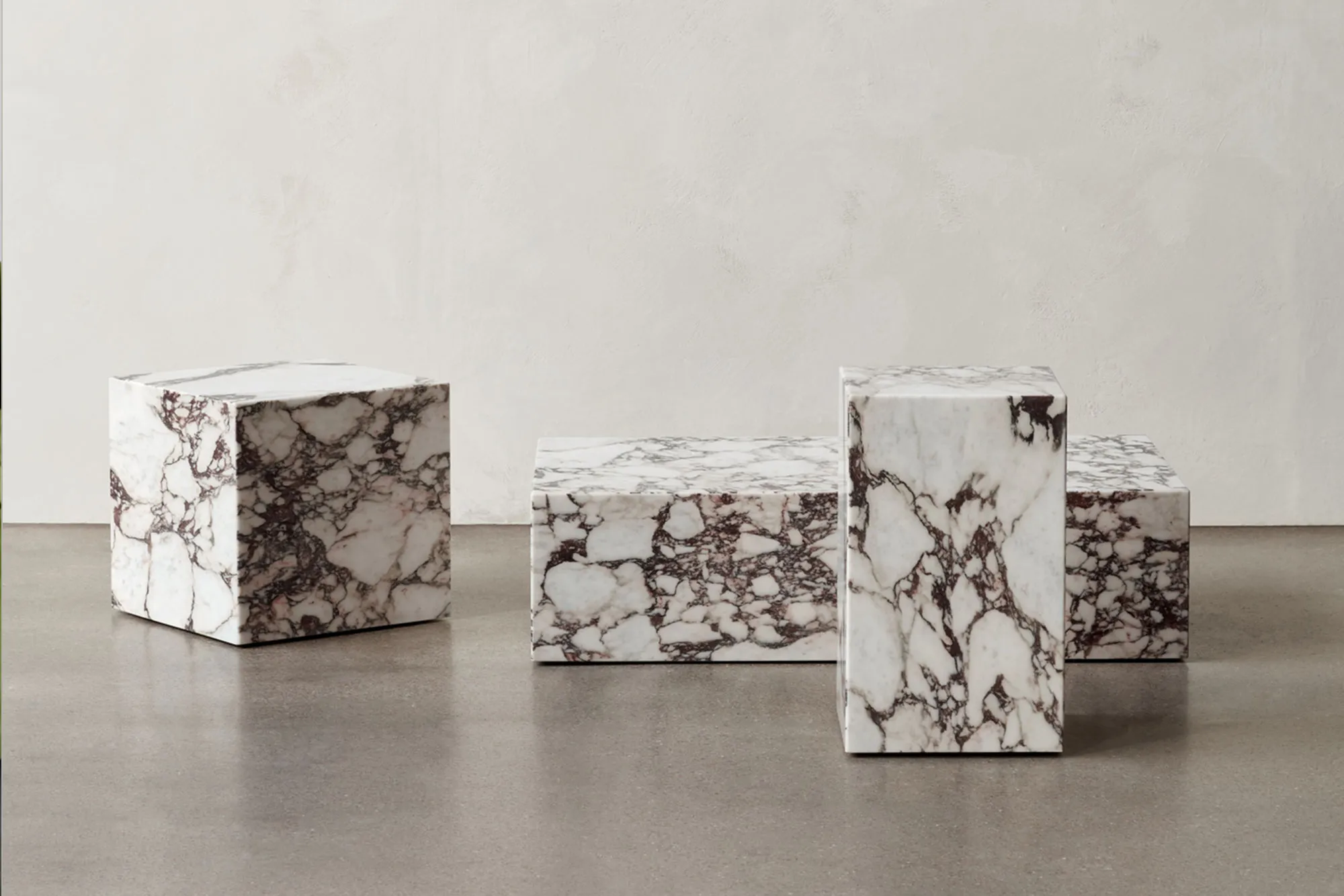 Plinth Tall sidobord