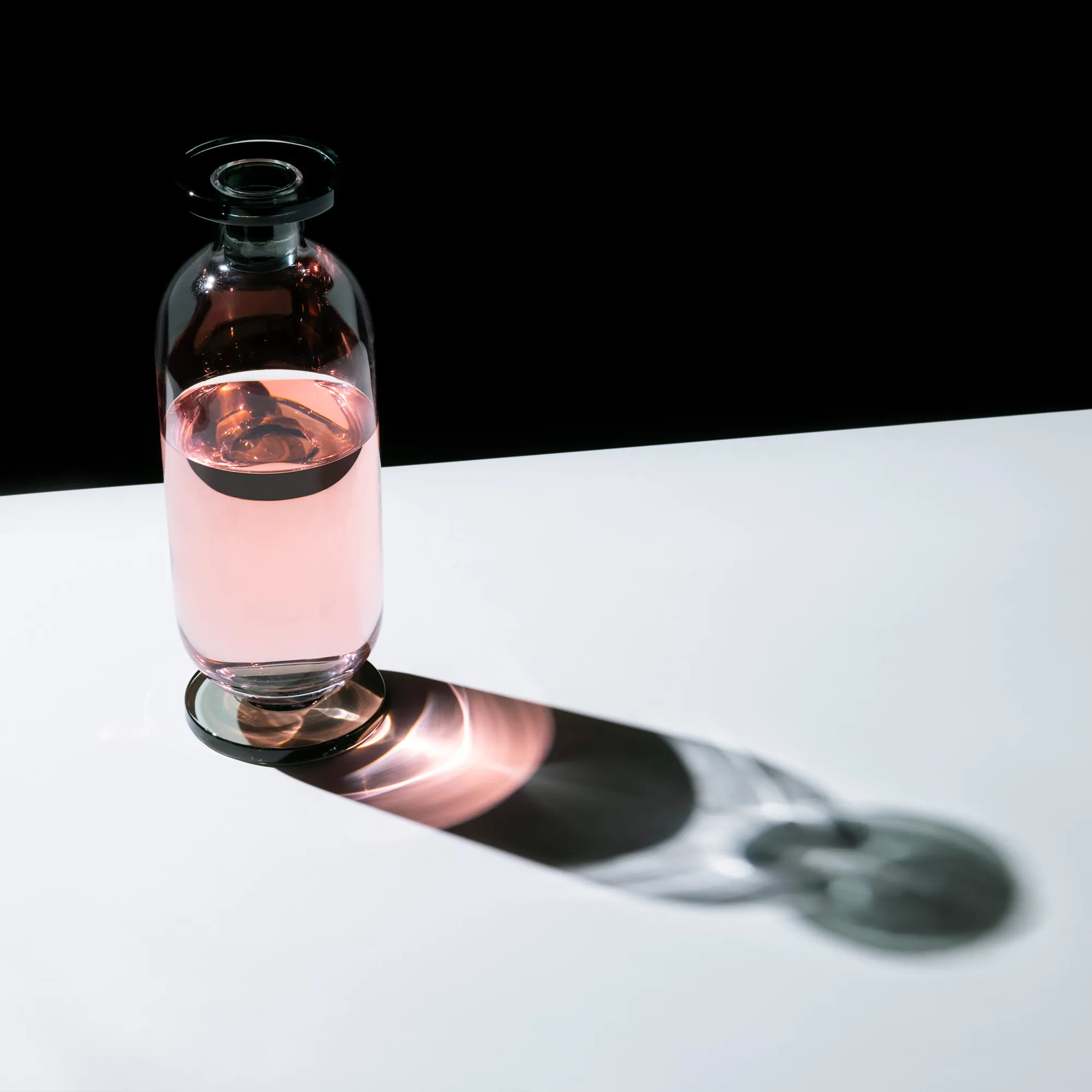 Puck Decanter