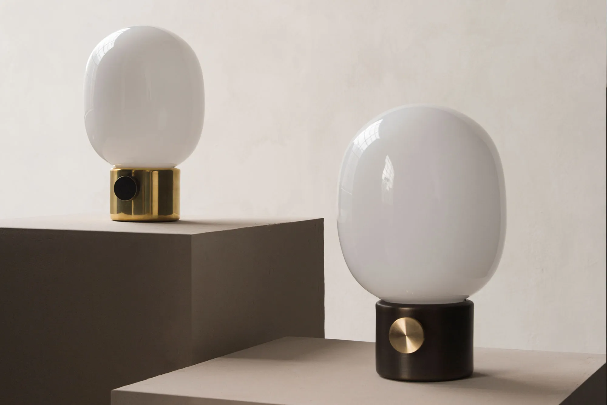 JWDA bordslampa