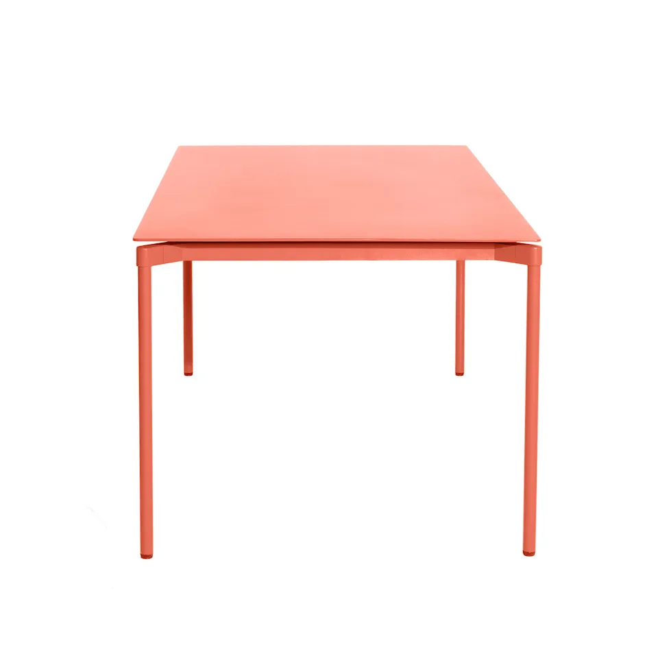 Fromme Square Table