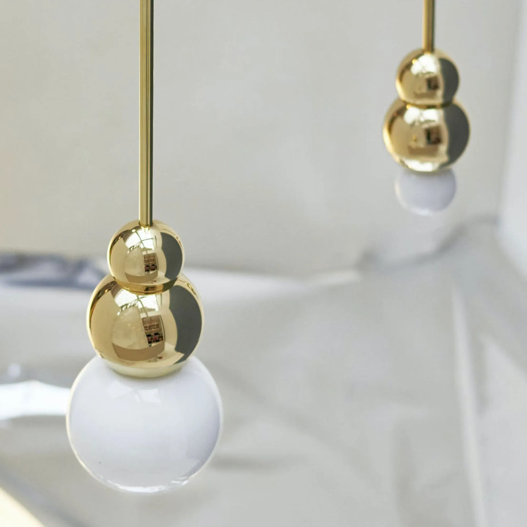 Ball Light Pendant Large Rod Polished Brass