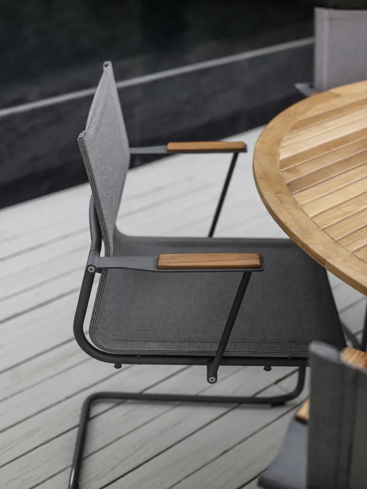 Whirl Teak Table 150 cm