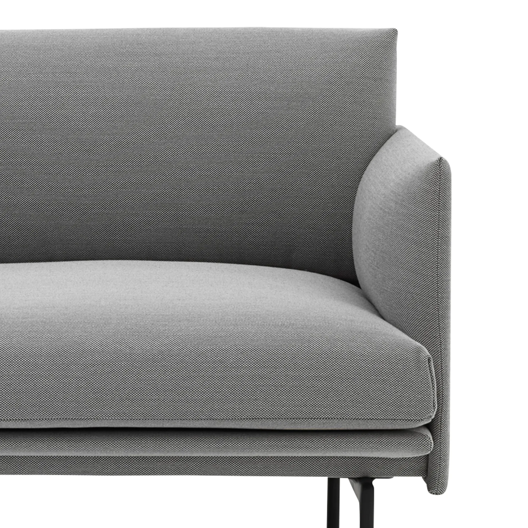 Outline Chair / Black Base