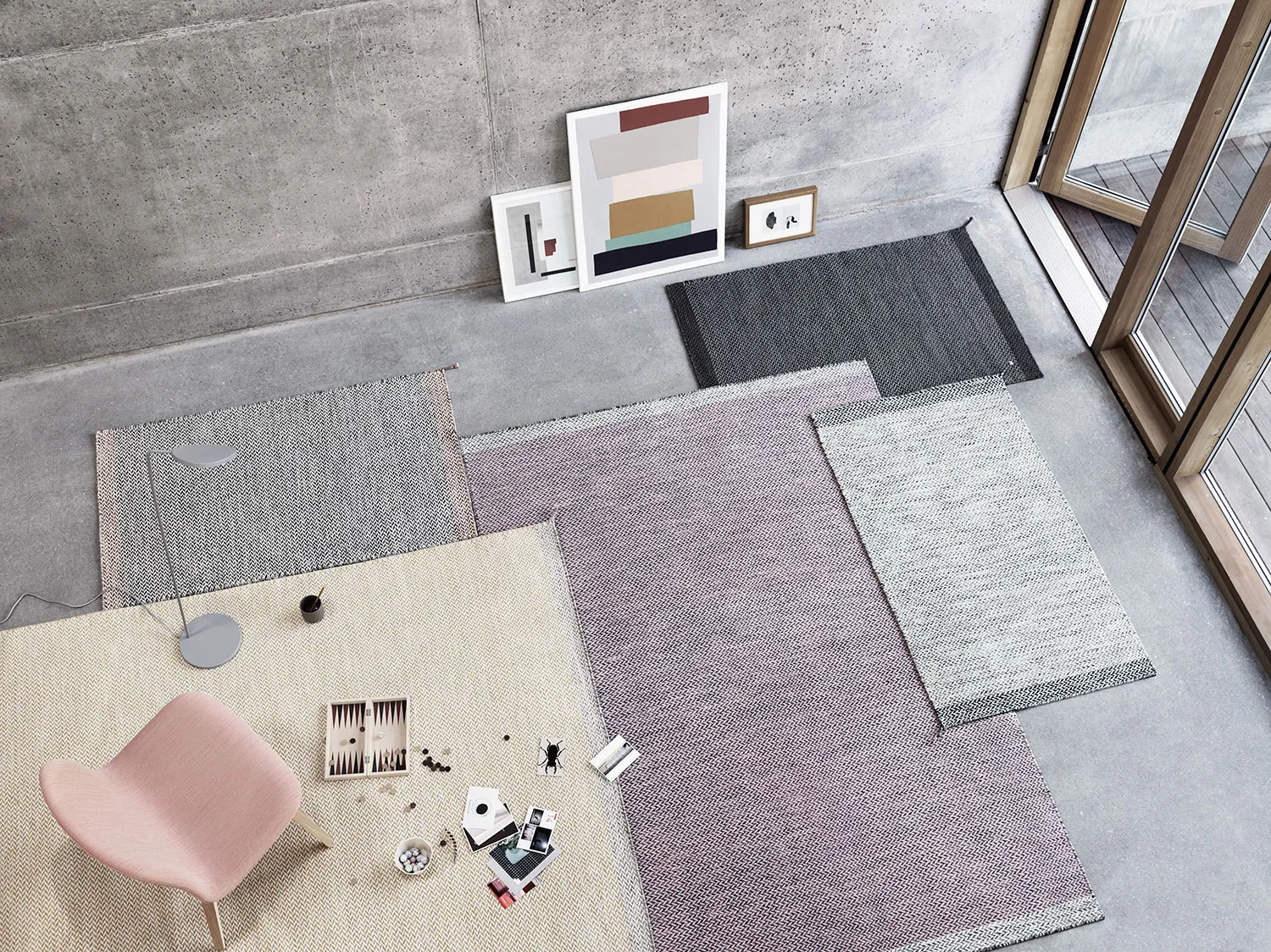 Ply rug off white