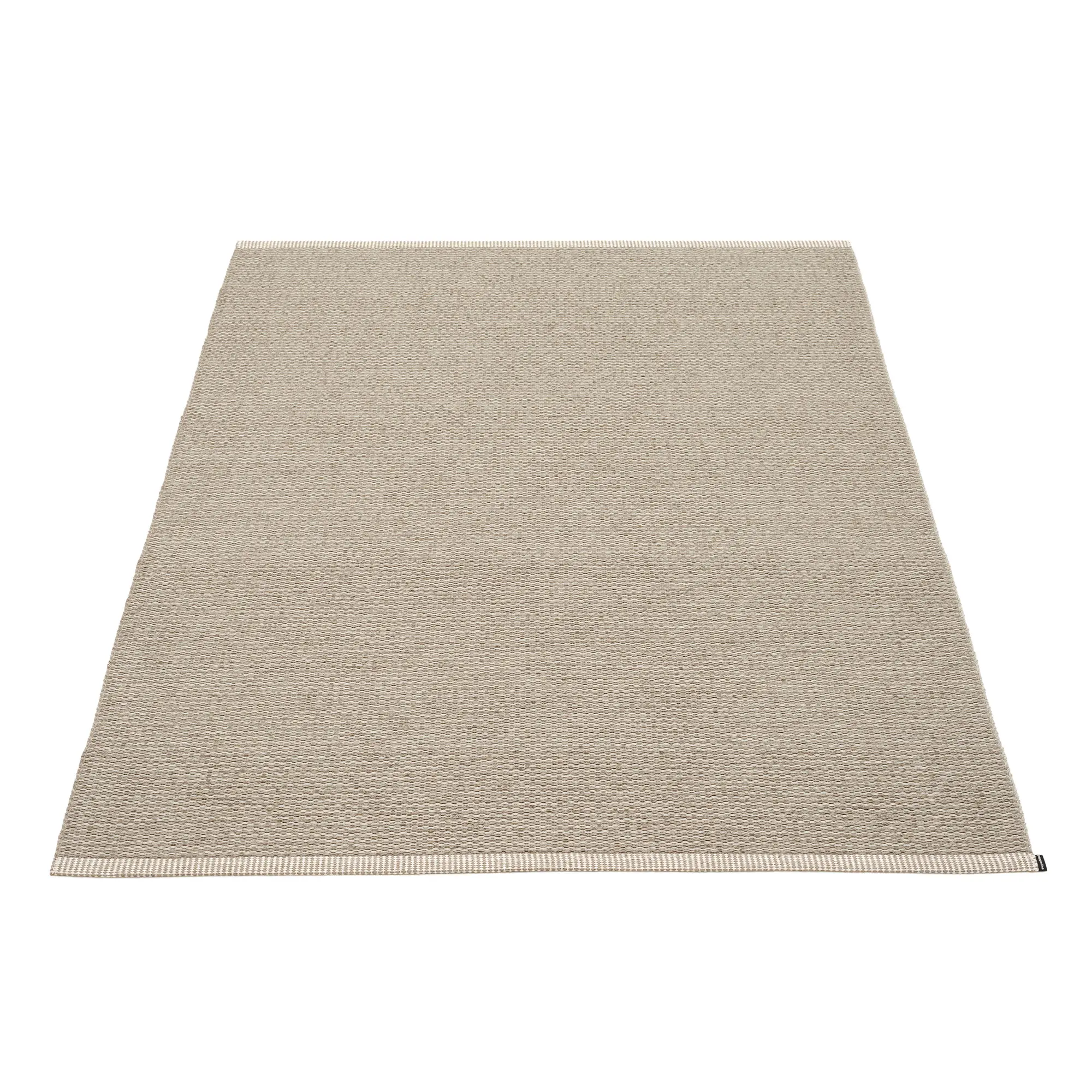 Mono Dark Linen