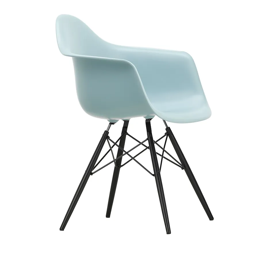 Eames RE Plastic Armchair DAW matstol Black Maple