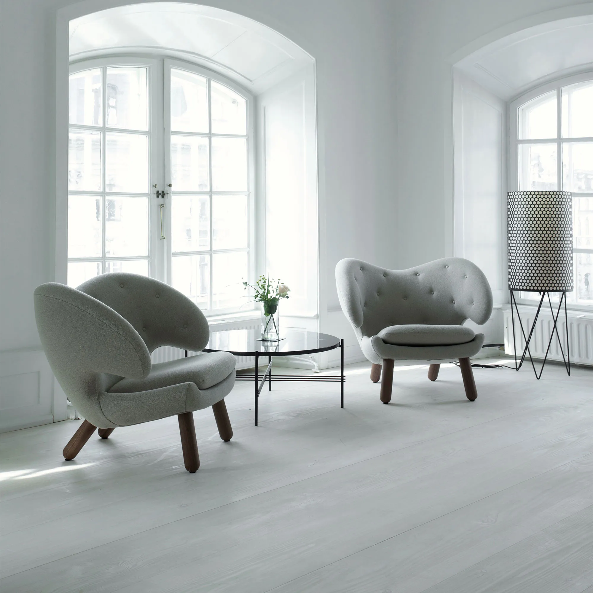 Pelican fåtölj Walnut
